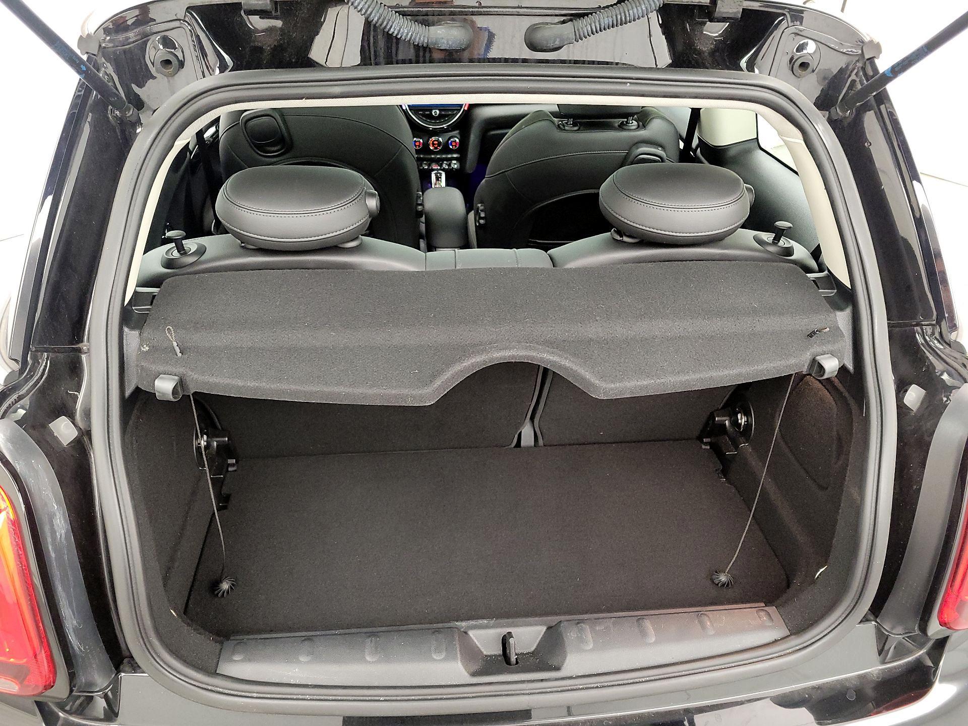 Thumbnail: 2020 MINI Cooper Hardtop - 16