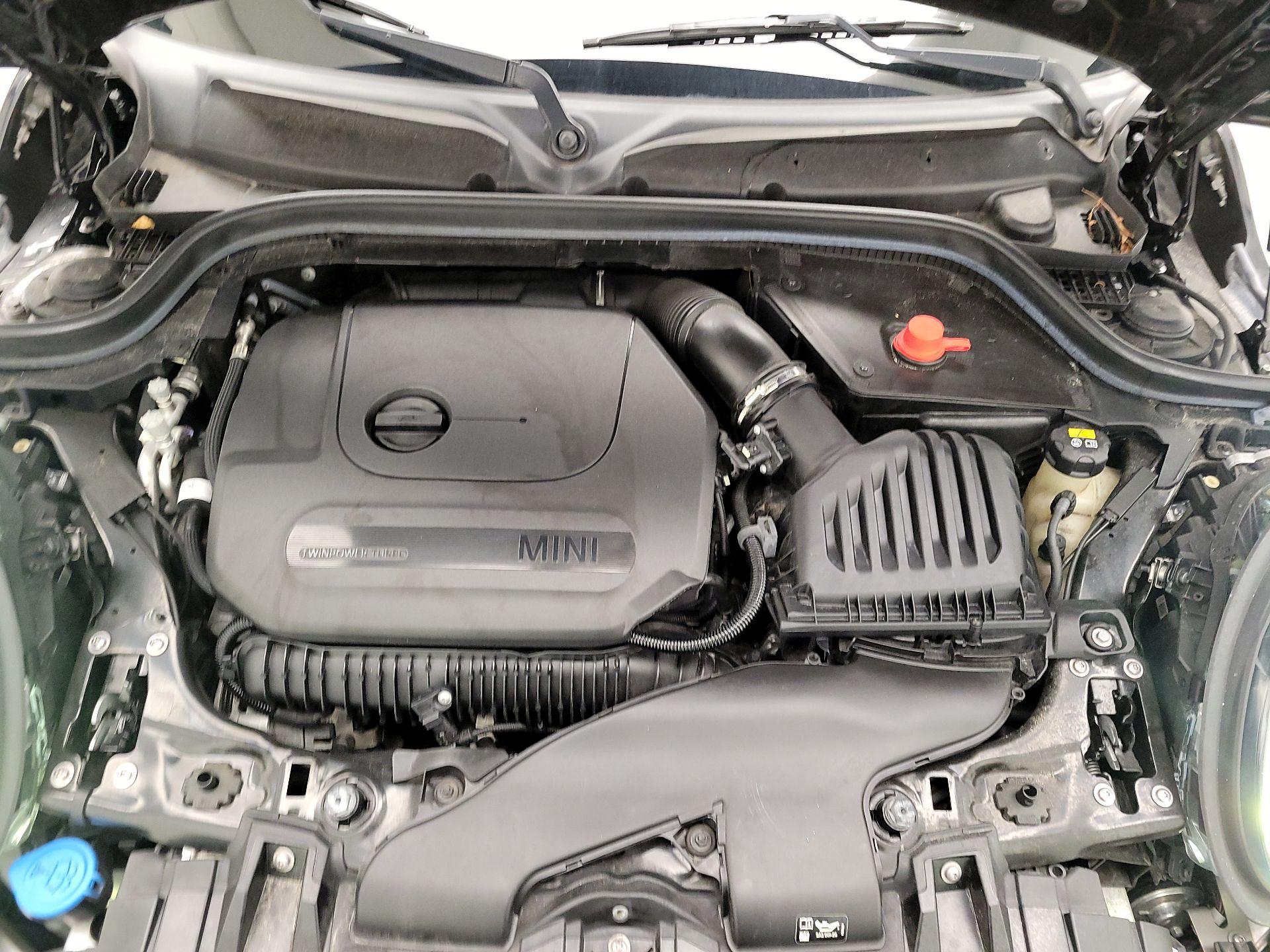 Thumbnail: 2020 MINI Cooper Hardtop - 17