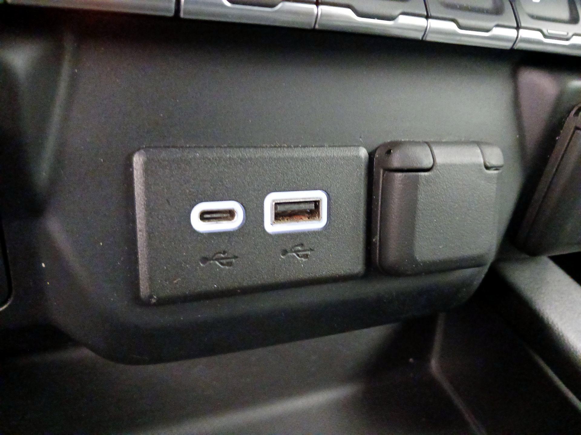 Thumbnail: 2020 Chevrolet Silverado 1500 - 18