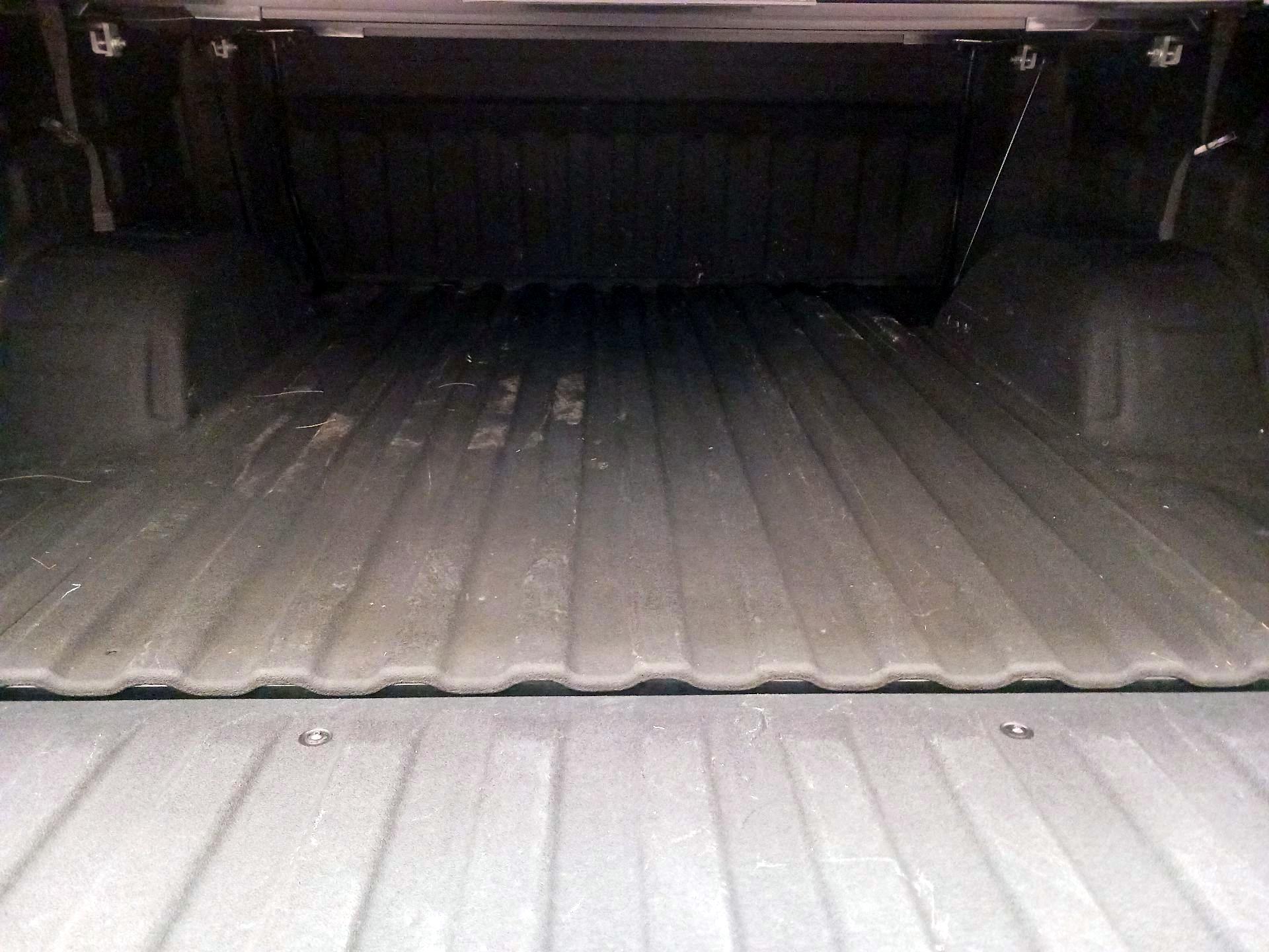 Thumbnail: 2020 Chevrolet Silverado 1500 - 20