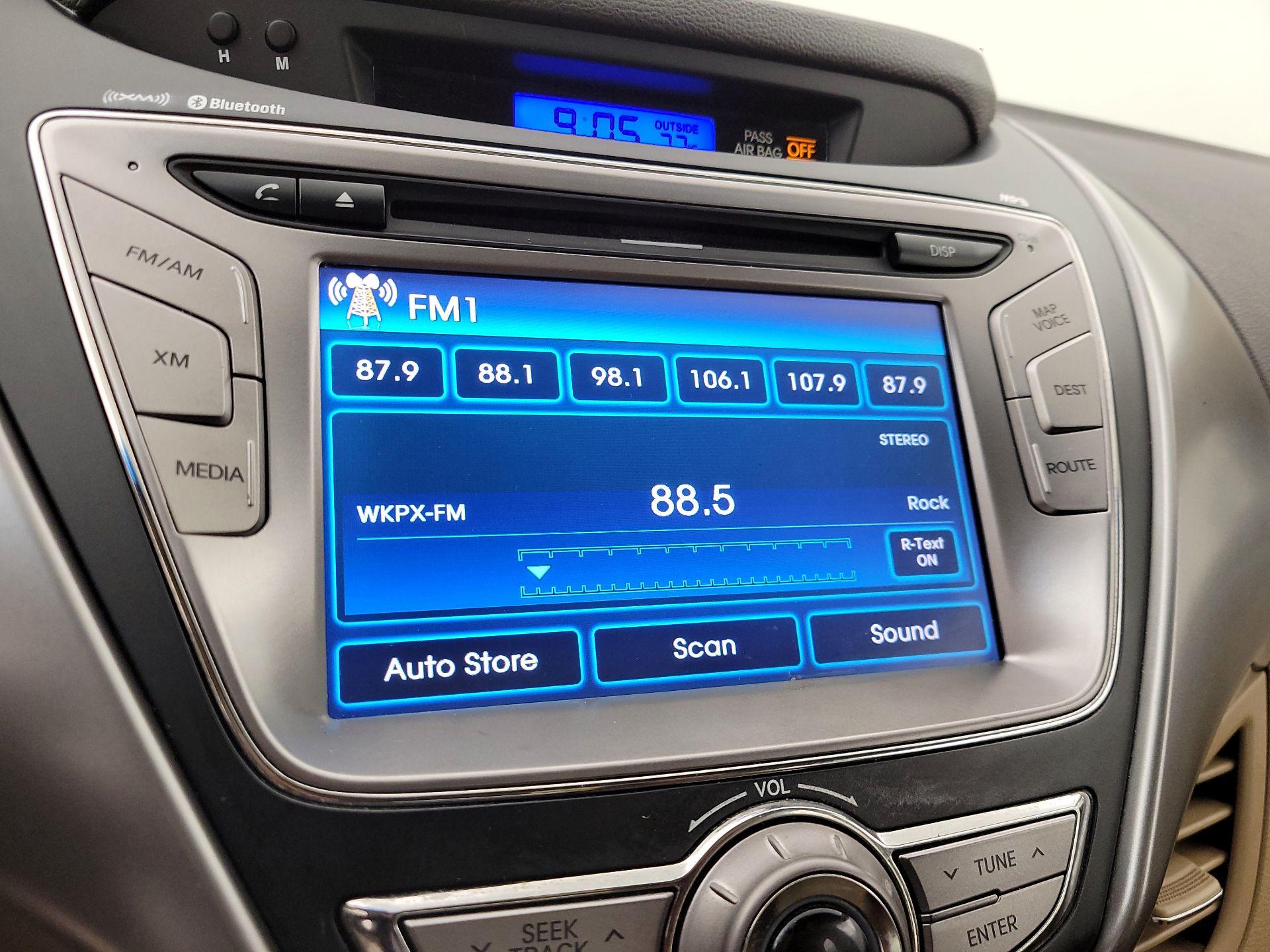 Thumbnail: 2013 Hyundai Elantra - 16