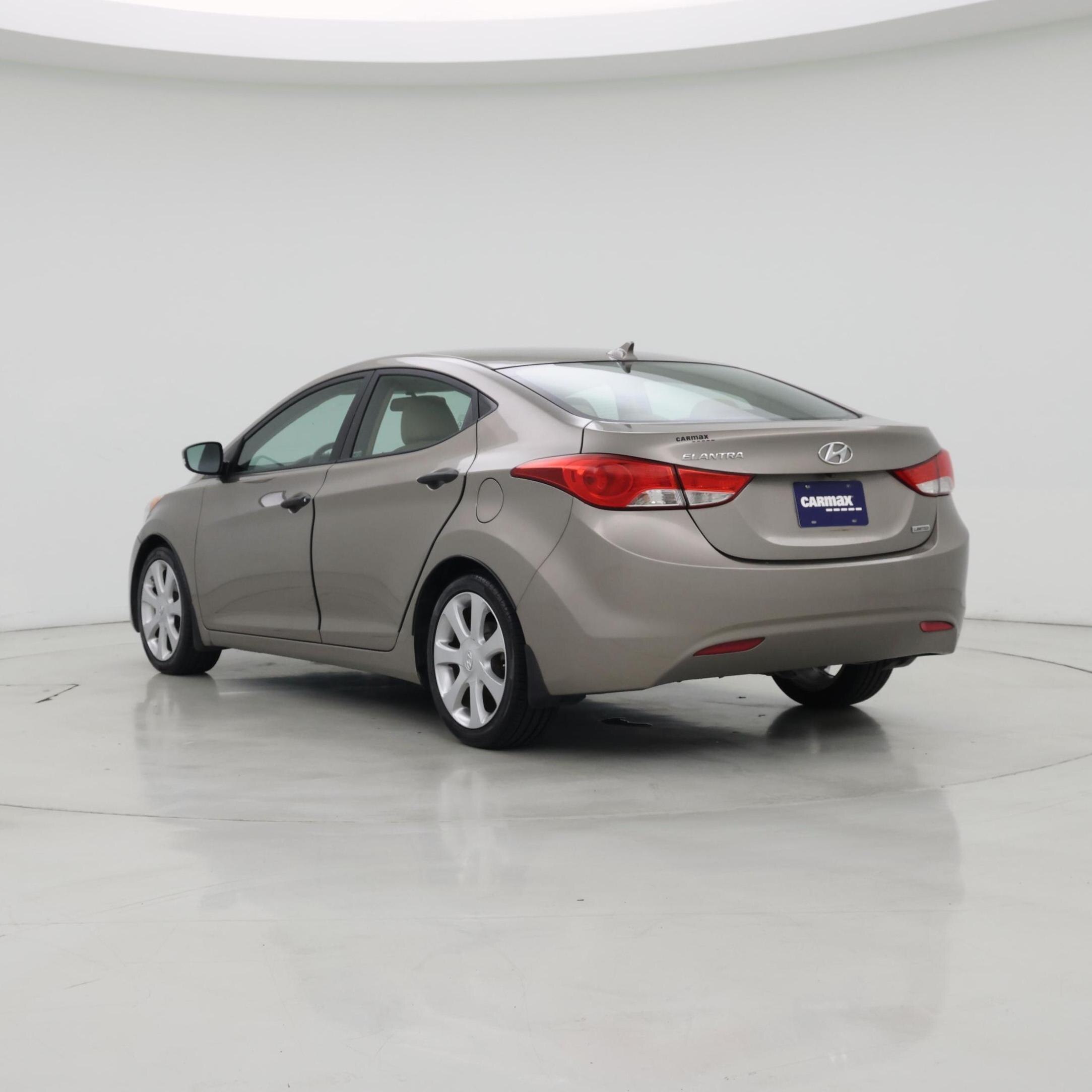 Thumbnail: 2013 Hyundai Elantra - 2