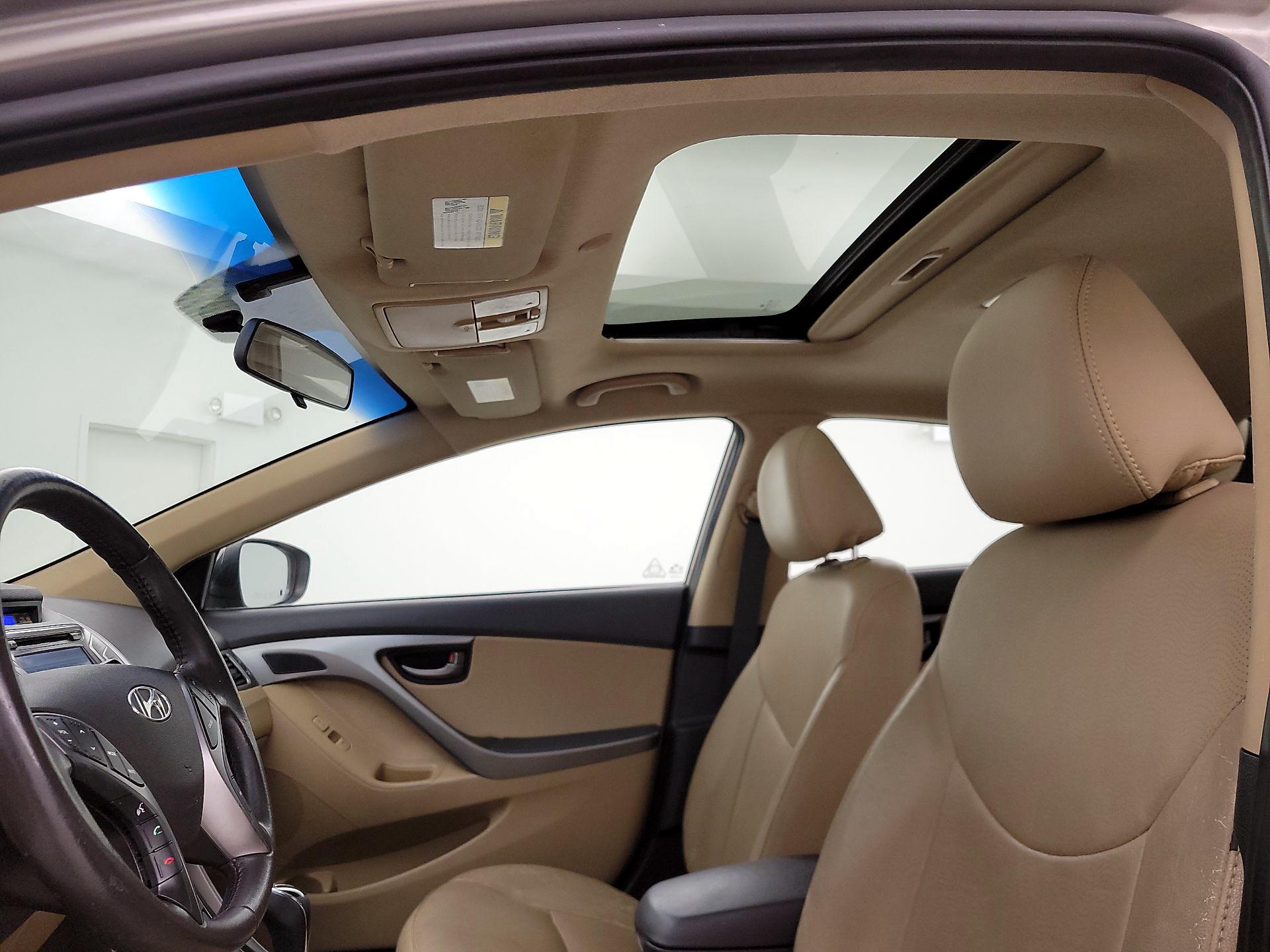 Thumbnail: 2013 Hyundai Elantra - 20