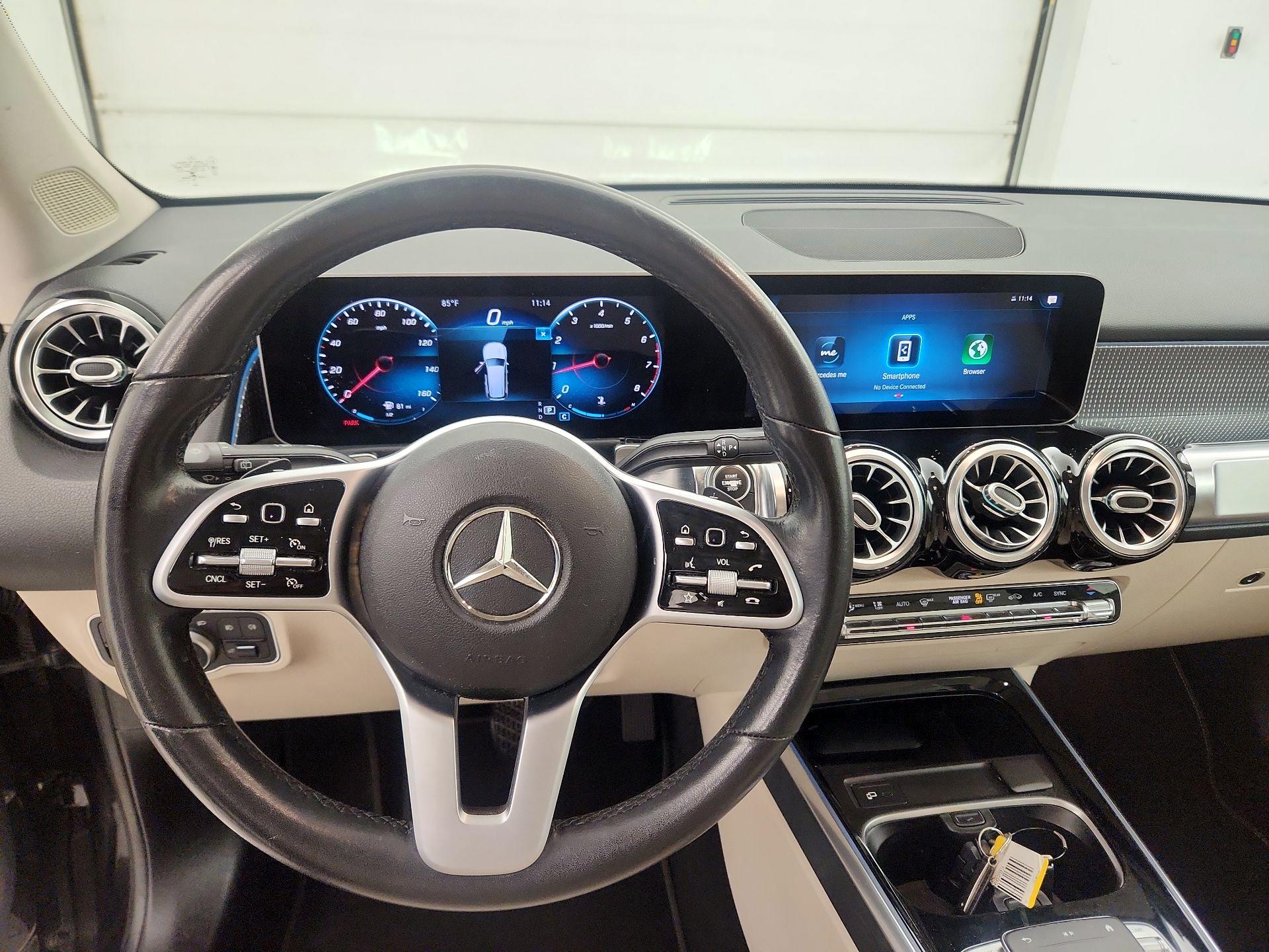 Thumbnail: 2020 Mercedes-Benz GLB - 10