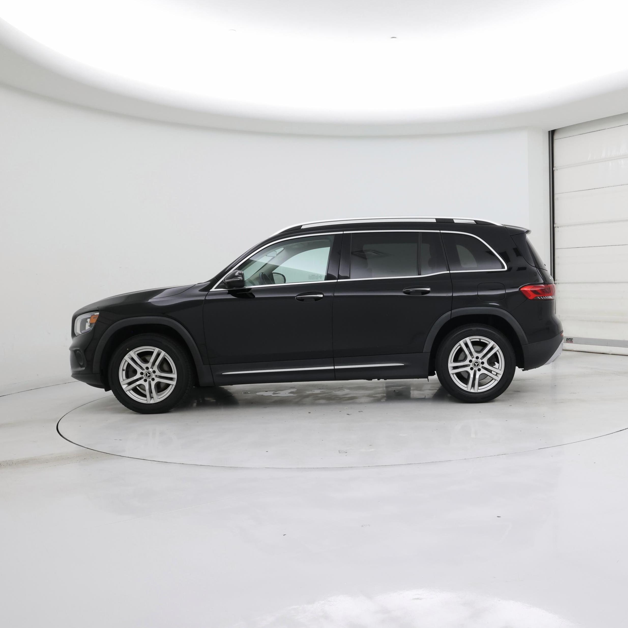 Thumbnail: 2020 Mercedes-Benz GLB - 3