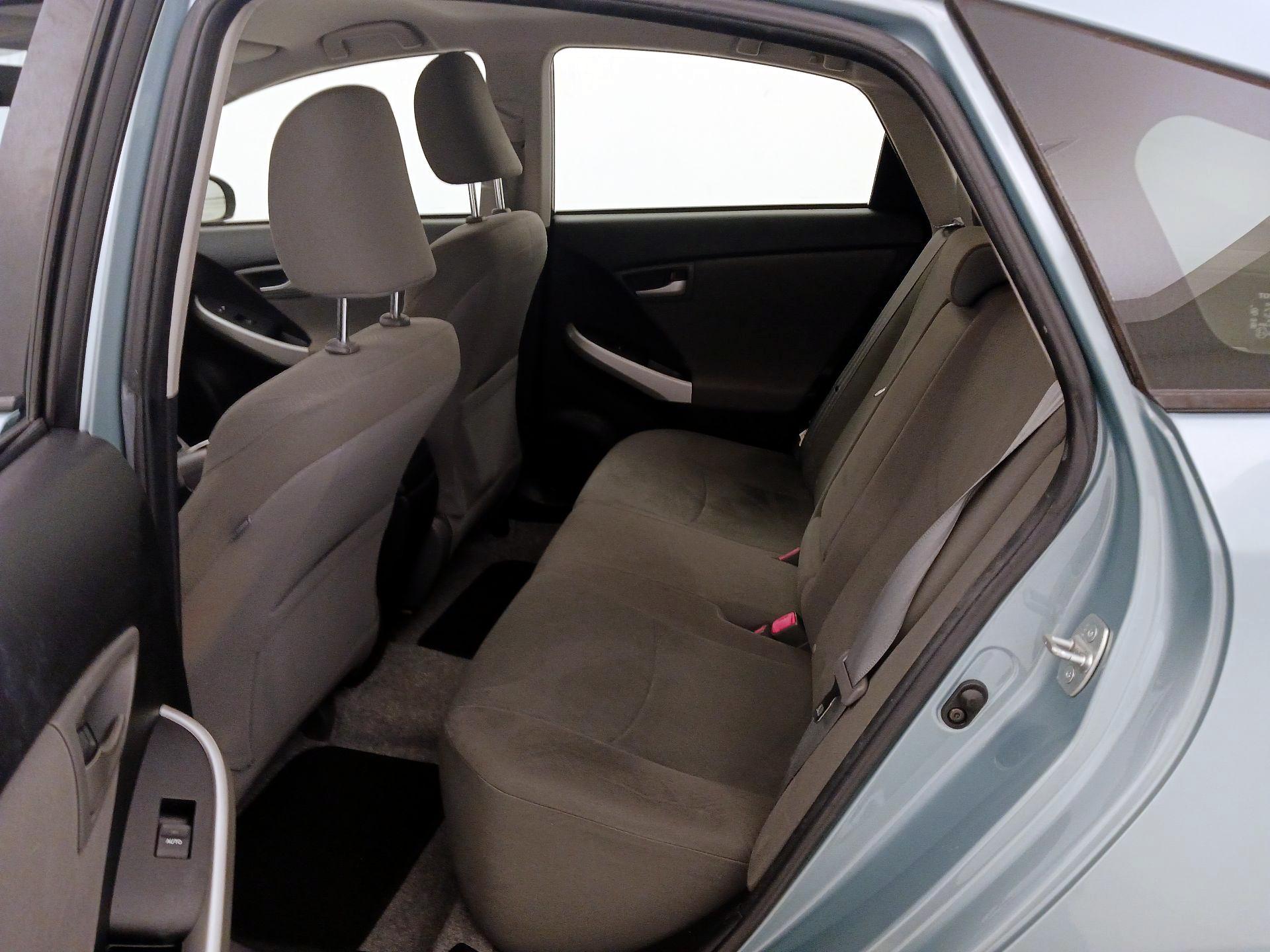 Thumbnail: 2013 Toyota Prius - 19