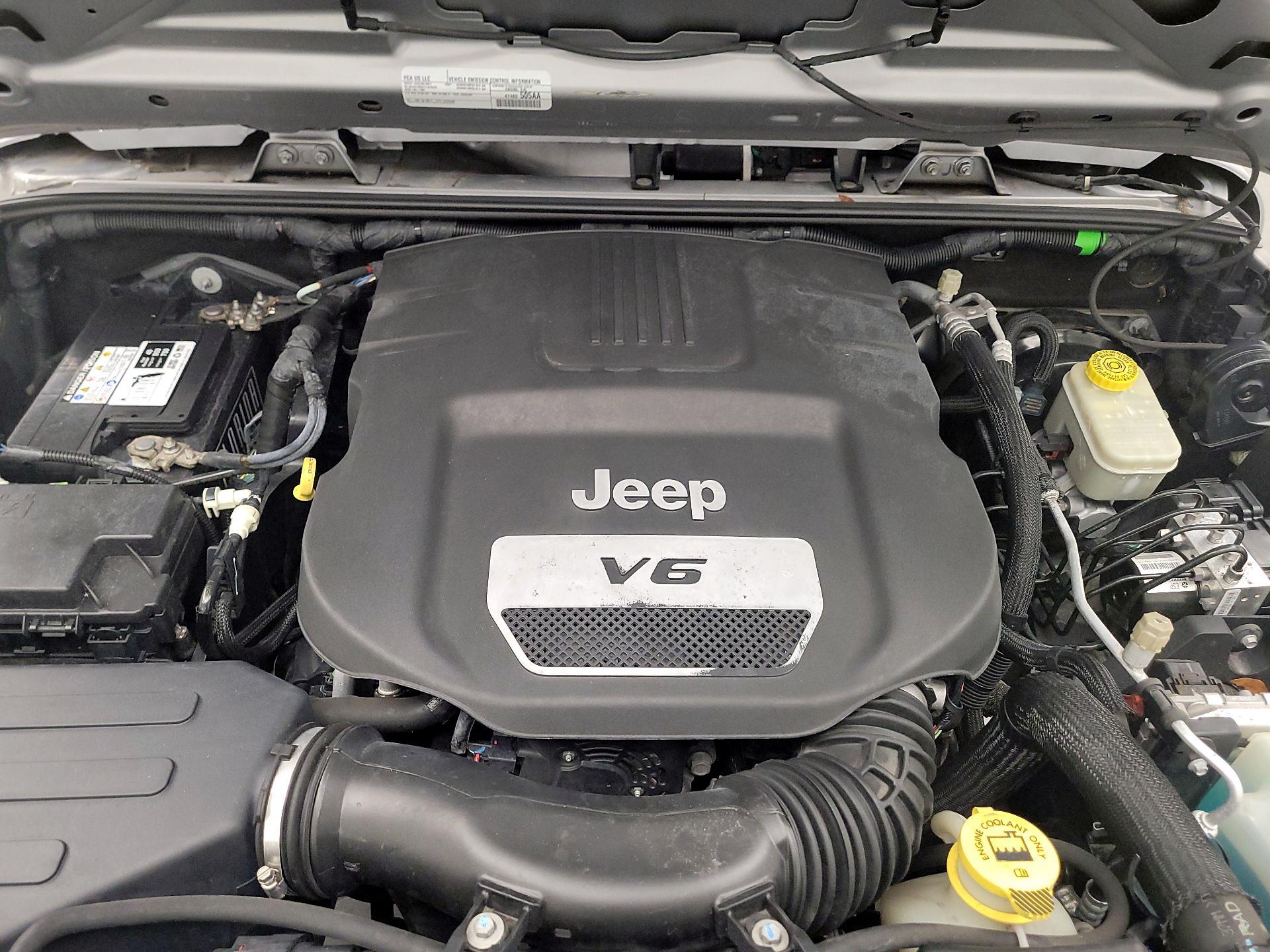 Thumbnail: 2016 Jeep Wrangler - 17
