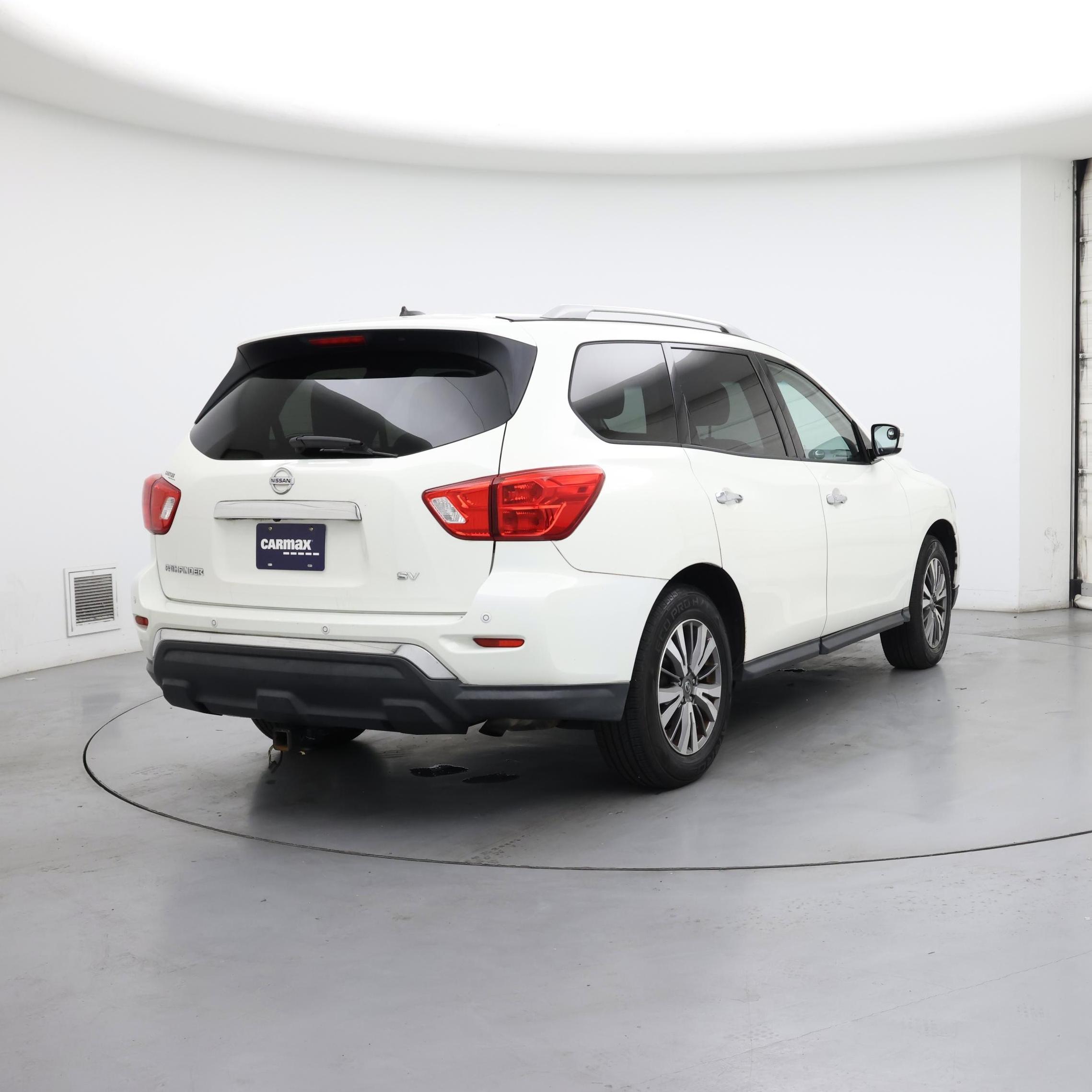 Thumbnail: 2018 Nissan Pathfinder - 8