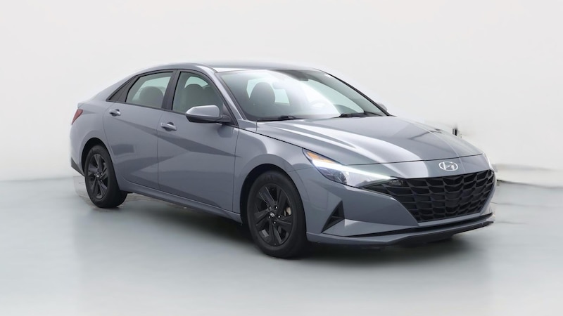 2022 Hyundai Elantra SEL Hero Image
