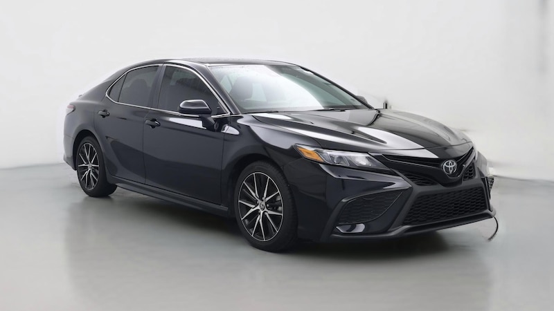 2022 Toyota Camry SE Hero Image