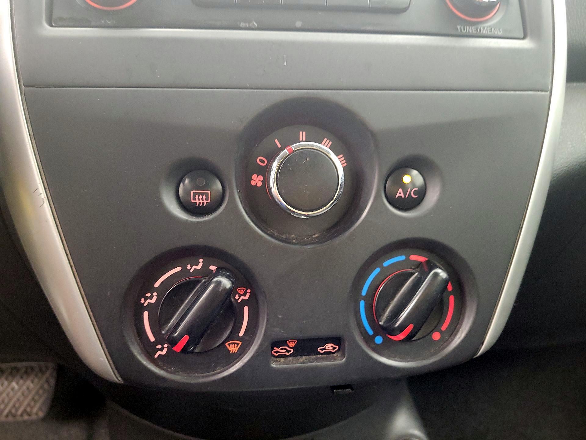 Thumbnail: 2018 Nissan Versa - 15