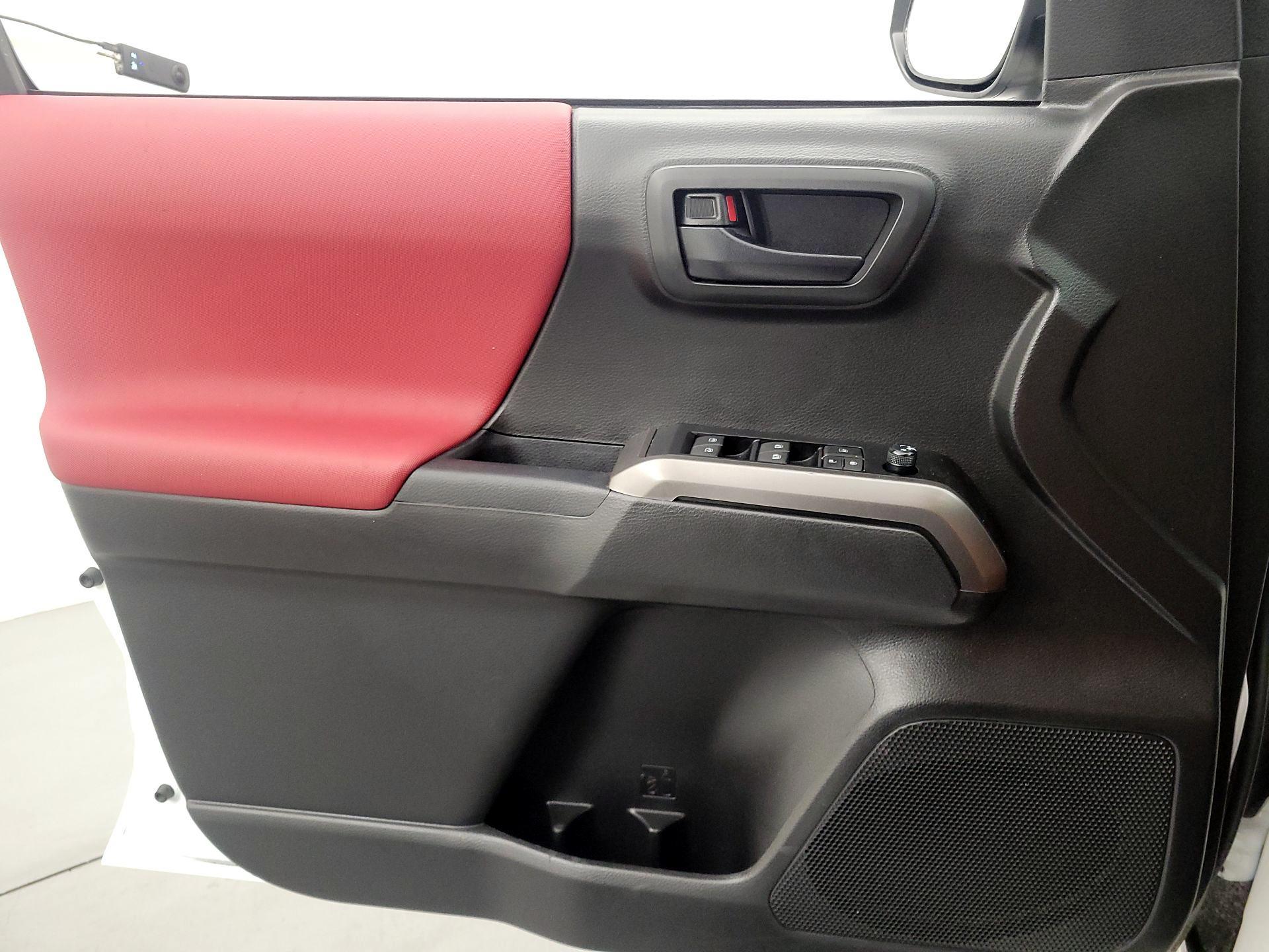 Thumbnail: 2023 Toyota Tacoma - 12