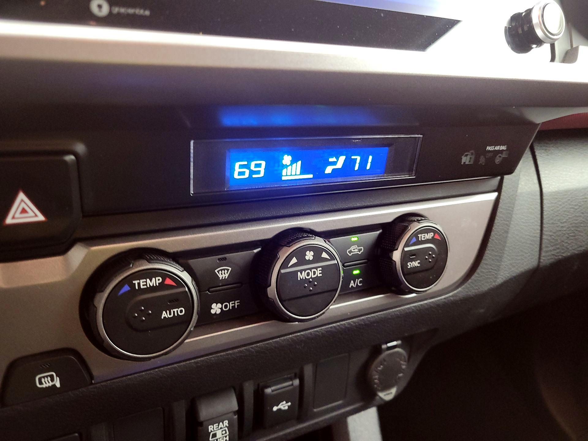 Thumbnail: 2023 Toyota Tacoma - 14