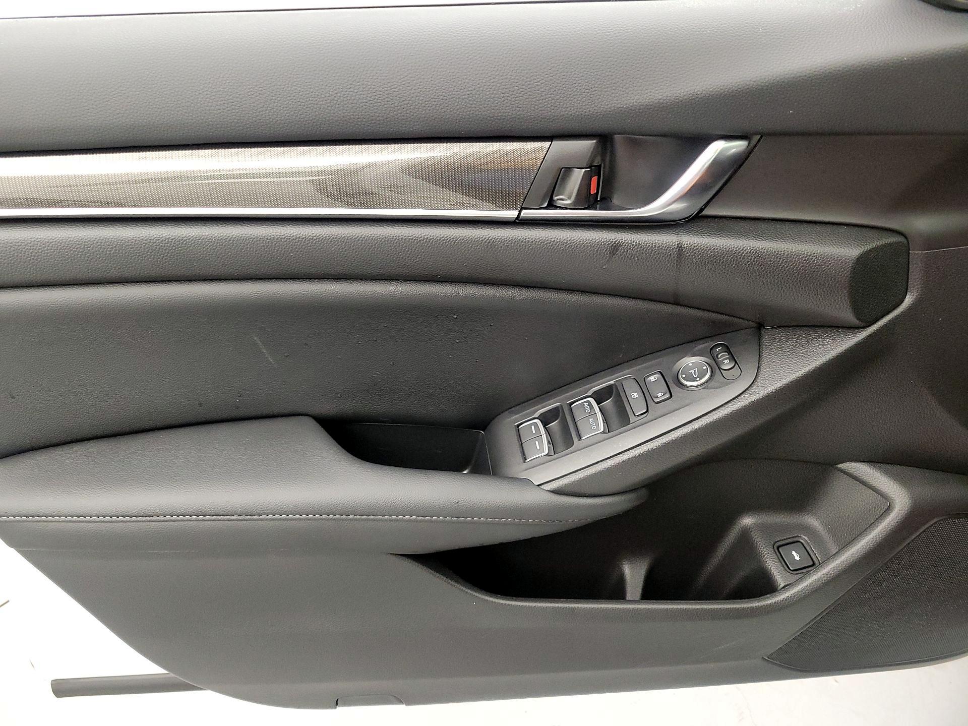 Thumbnail: 2021 Honda Accord - 12