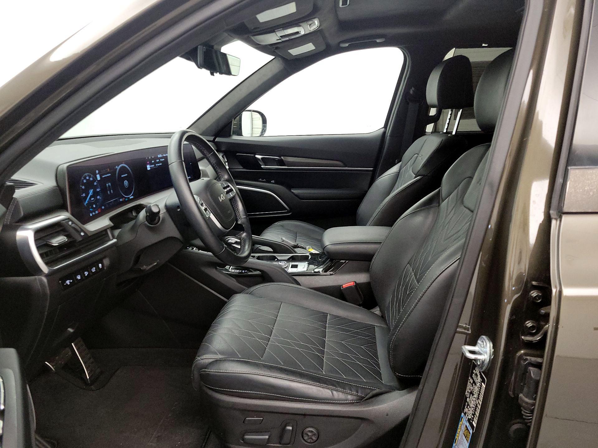 Thumbnail: 2023 Kia Telluride - 11