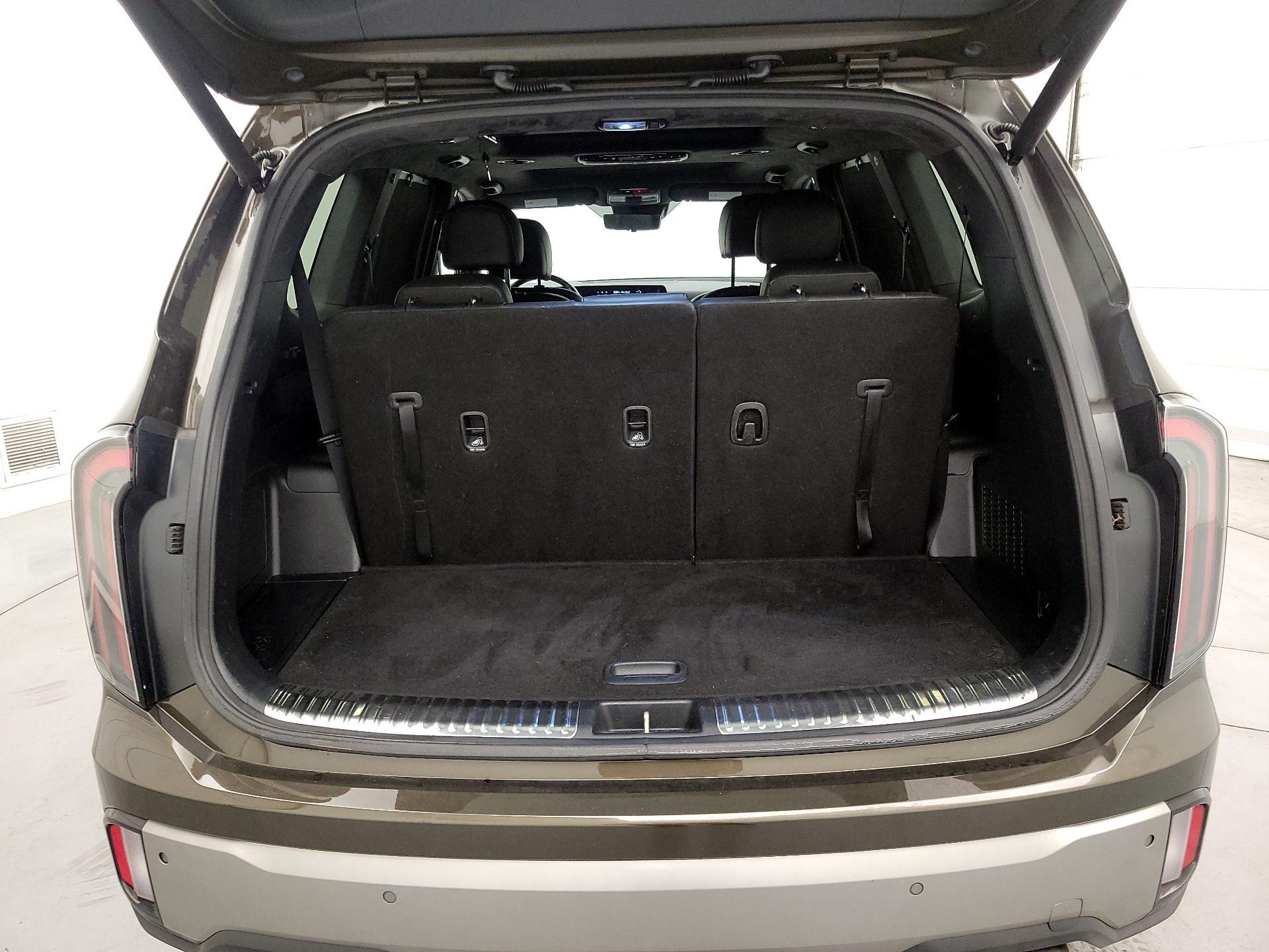 Thumbnail: 2023 Kia Telluride - 16