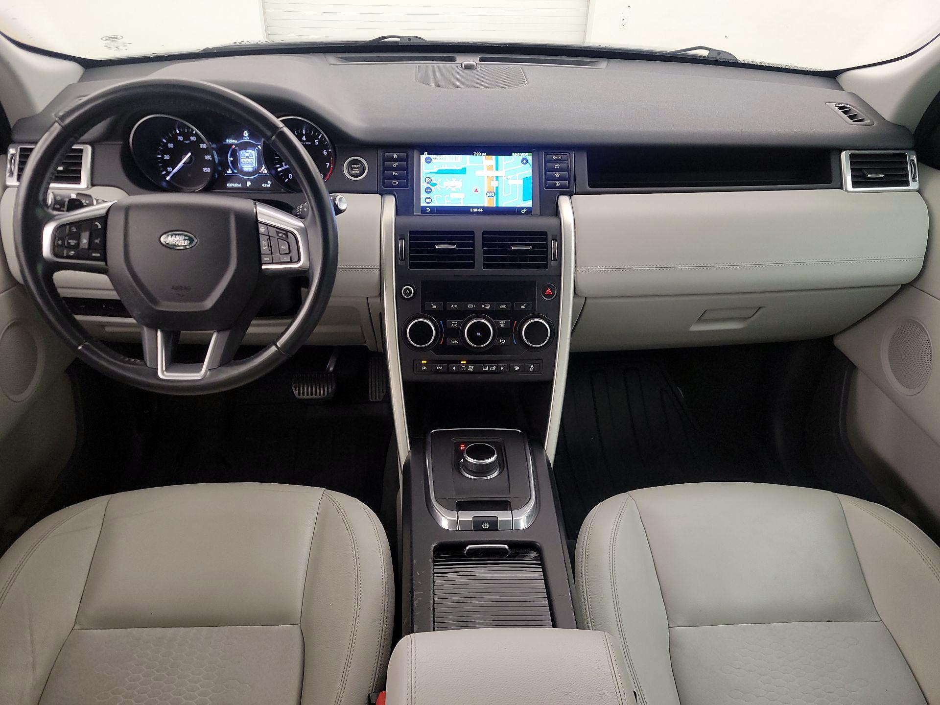 Thumbnail: 2017 Land Rover Discovery Sport - 9