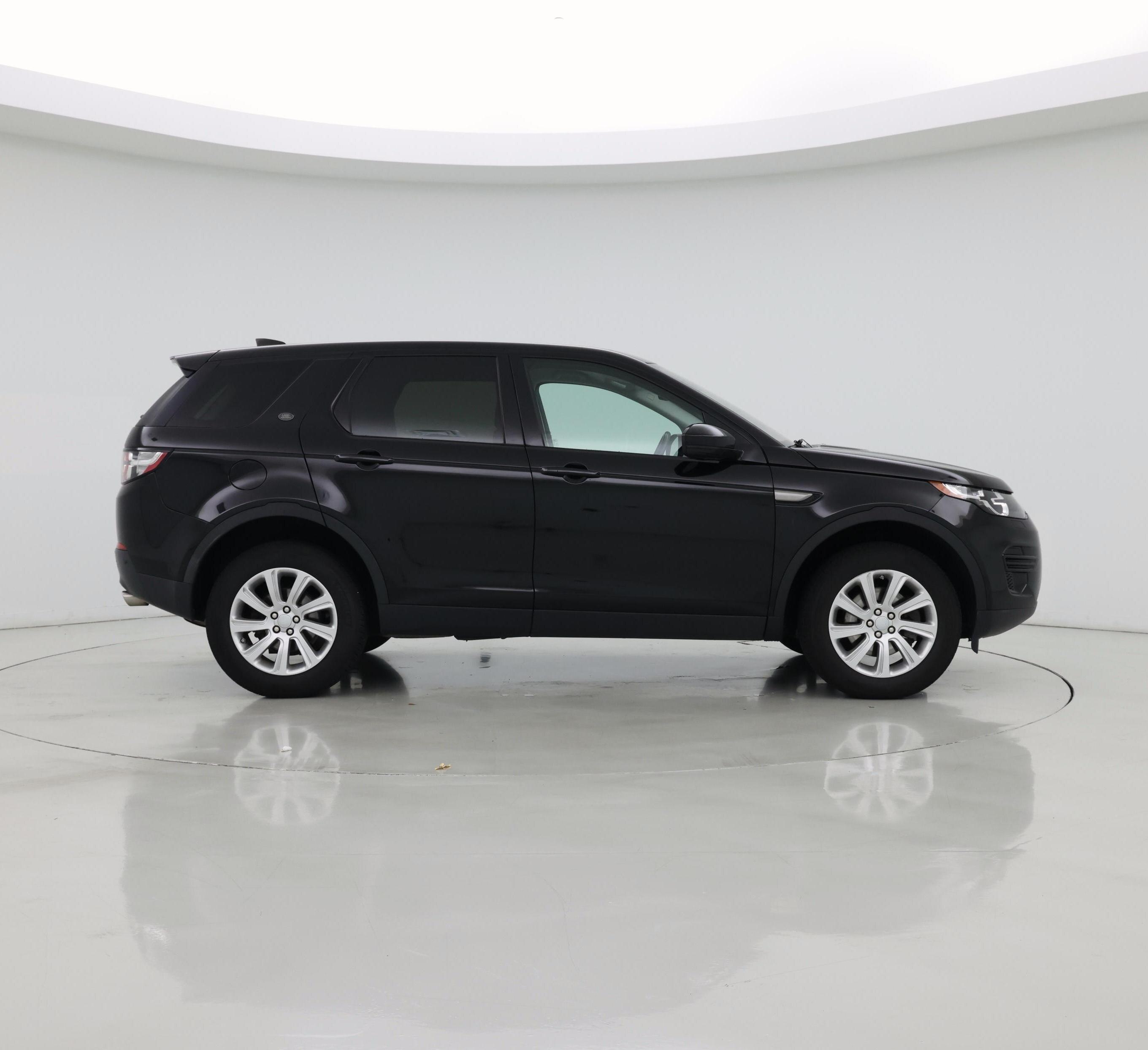 Thumbnail: 2017 Land Rover Discovery Sport - 7