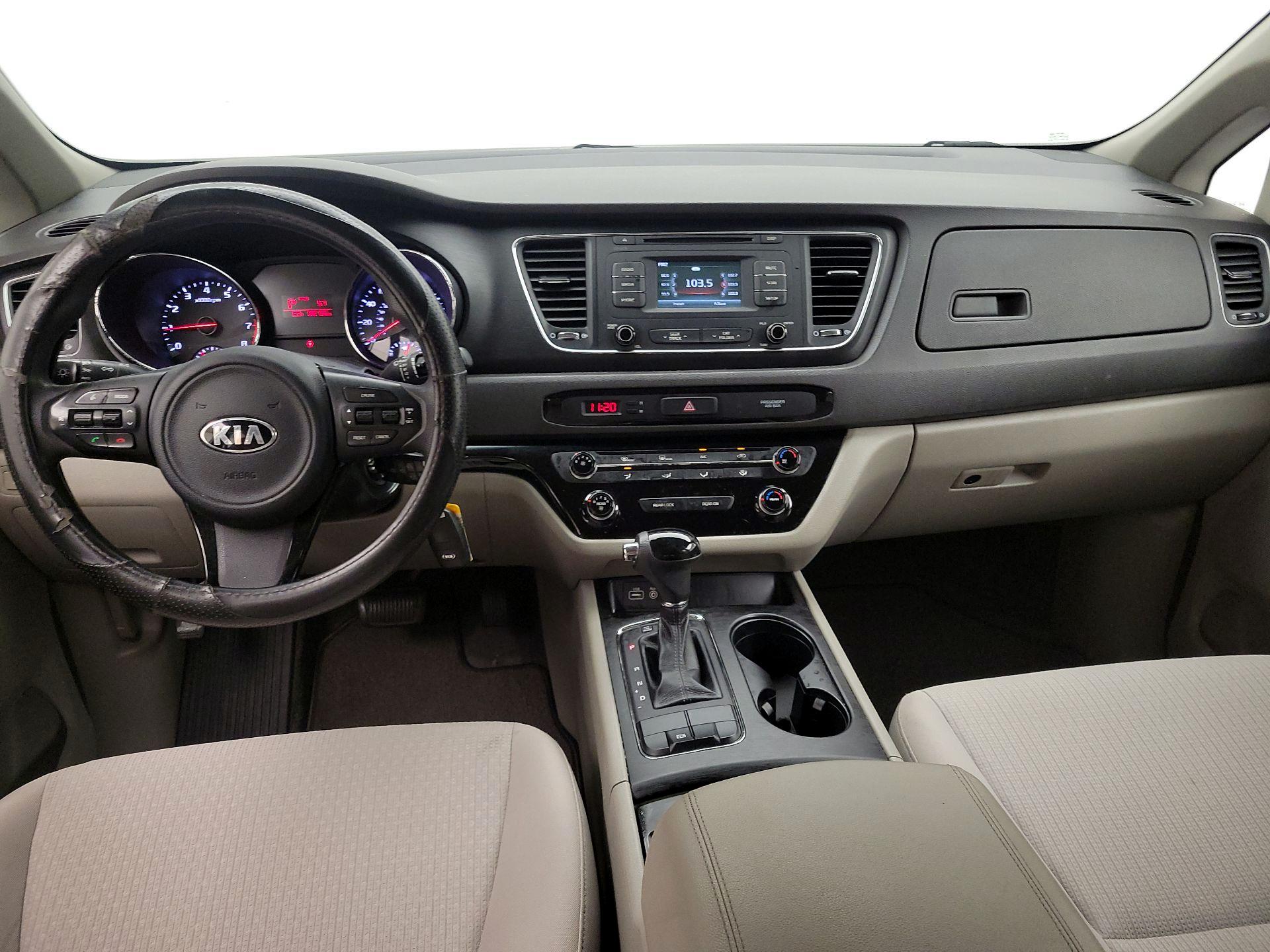 Thumbnail: 2017 Kia Sedona - 9