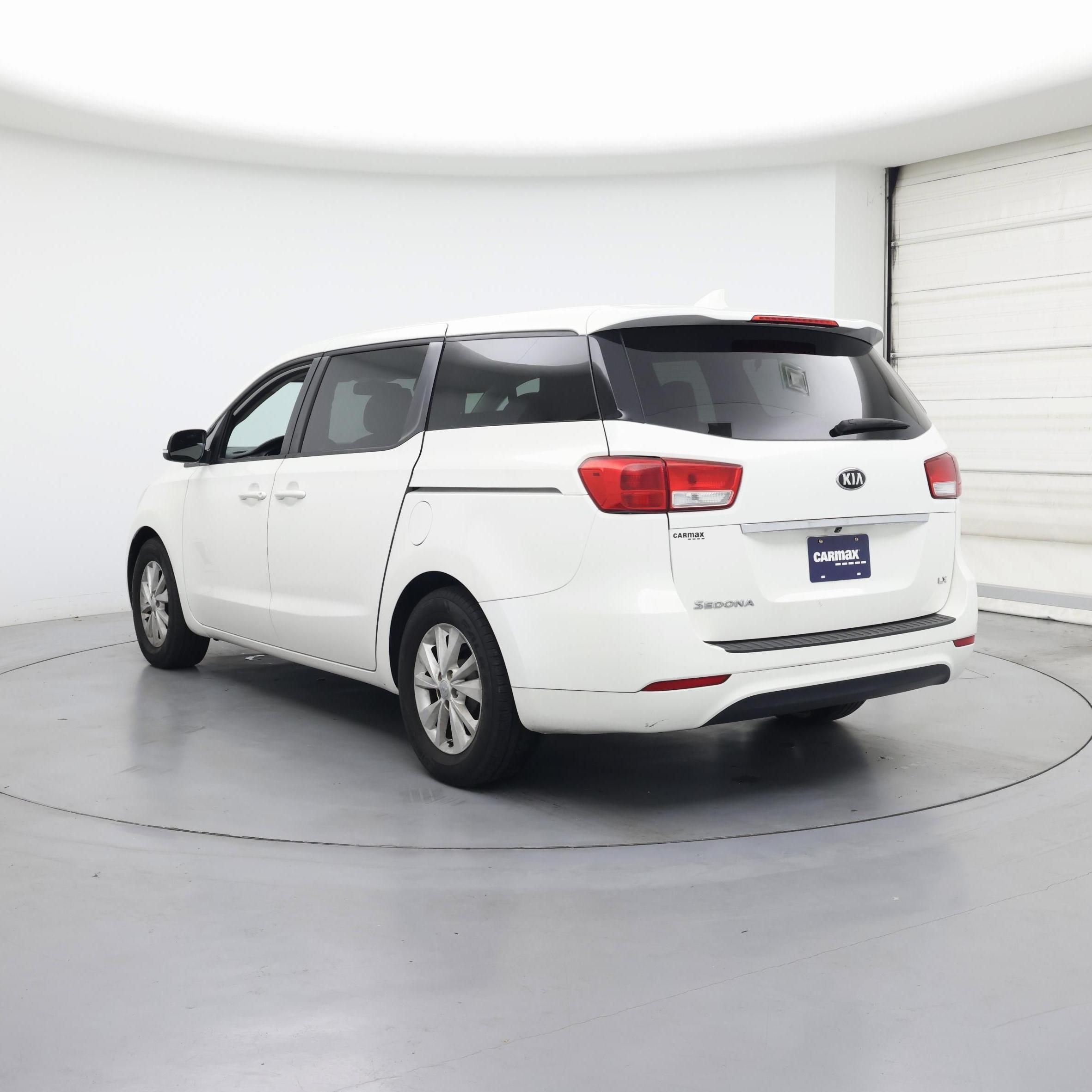 Thumbnail: 2017 Kia Sedona - 2