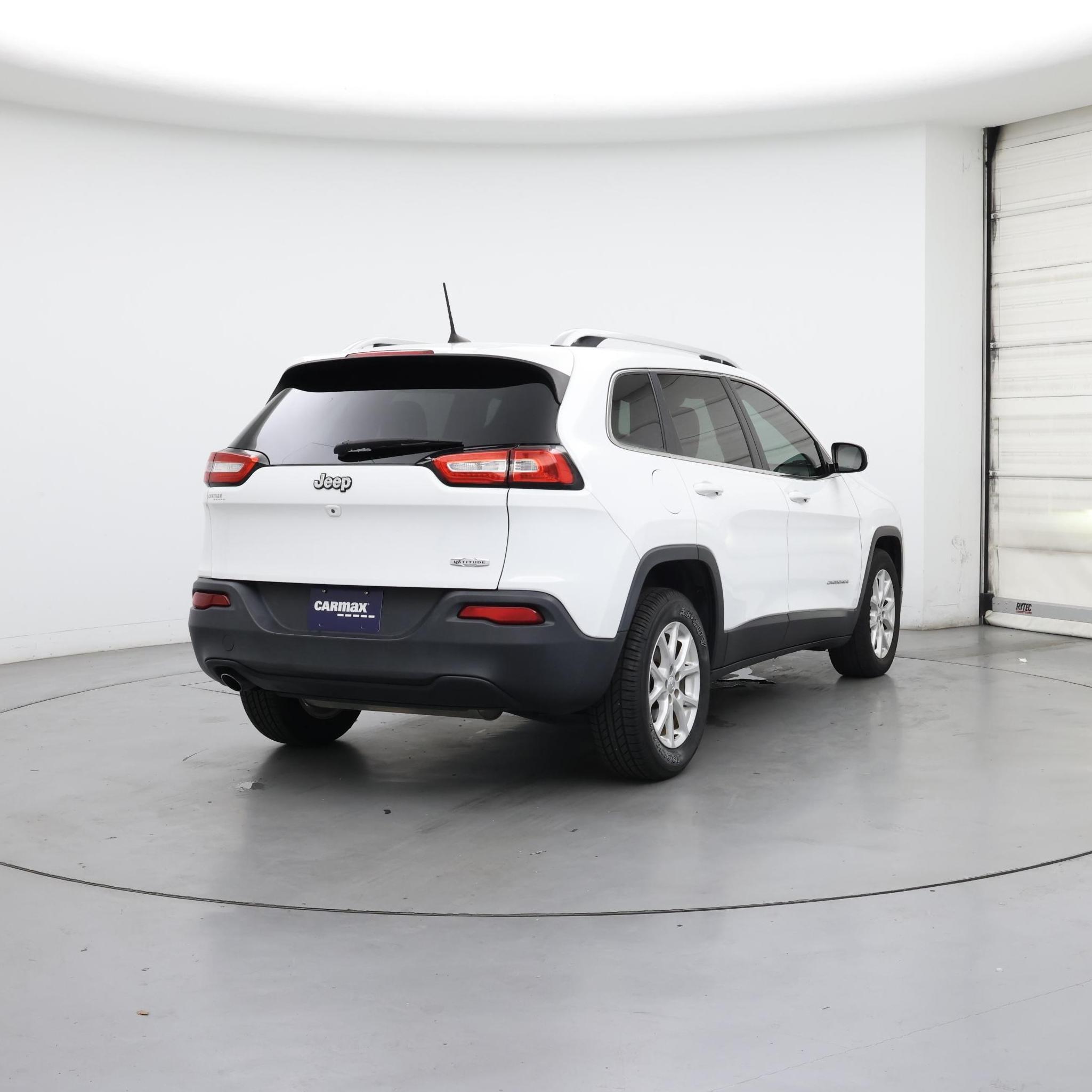 Thumbnail: 2018 Jeep Cherokee - 8