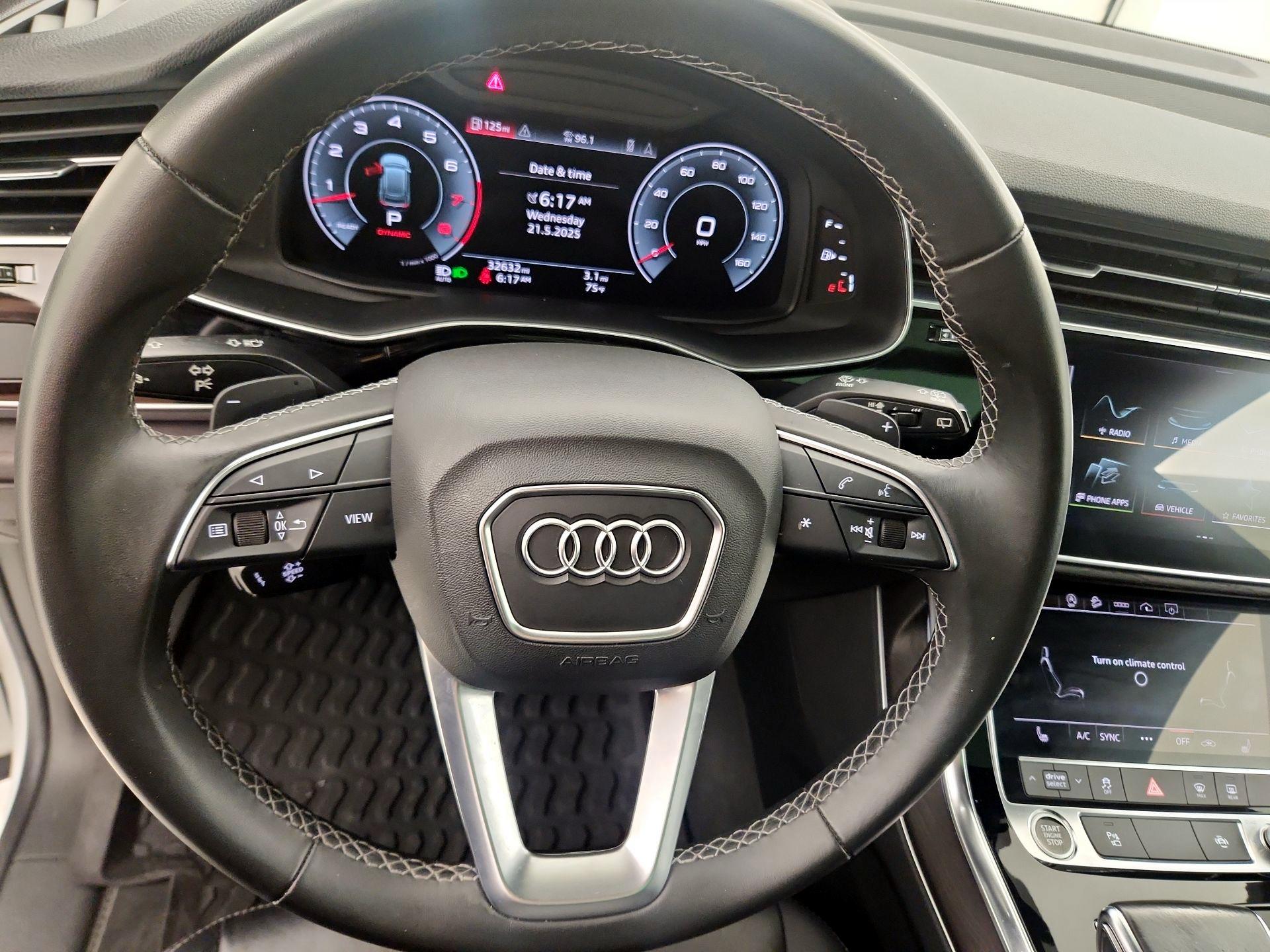 Thumbnail: 2021 Audi Q8 - 10