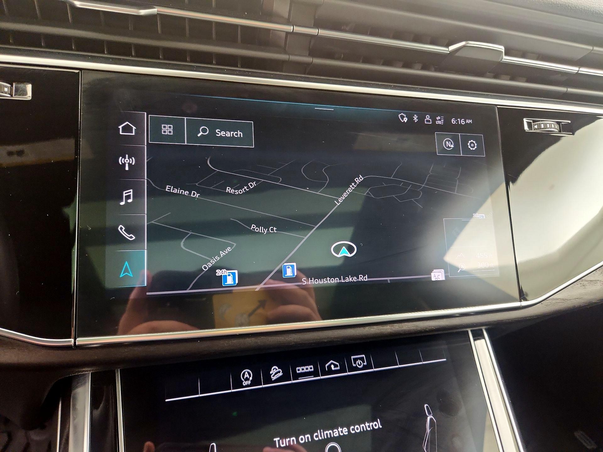 Thumbnail: 2021 Audi Q8 - 14