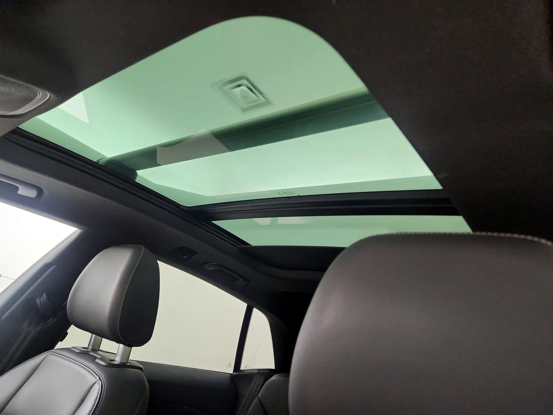 Thumbnail: 2021 Audi Q8 - 19