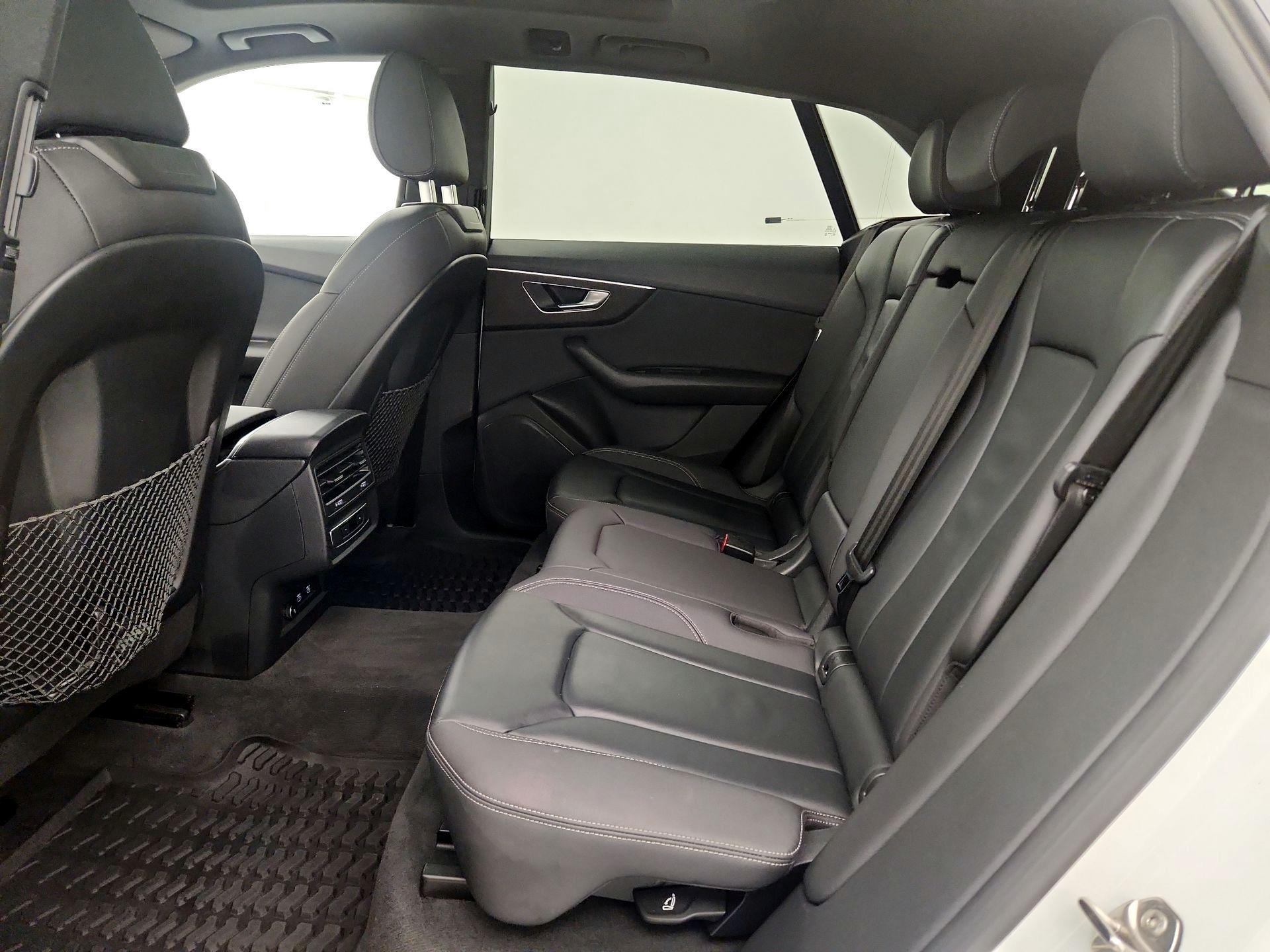 Thumbnail: 2021 Audi Q8 - 20