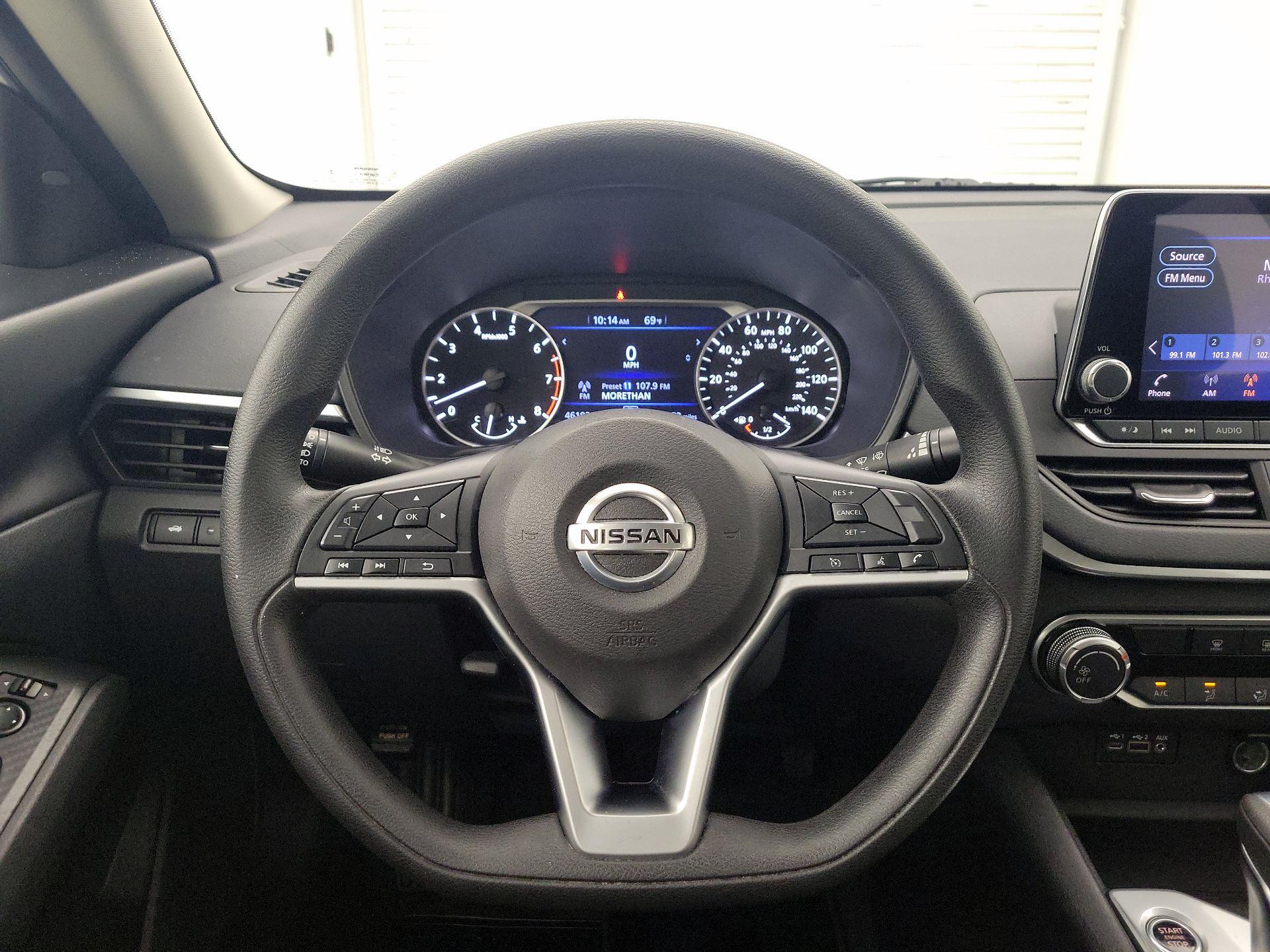 Thumbnail: 2022 Nissan Altima - 10