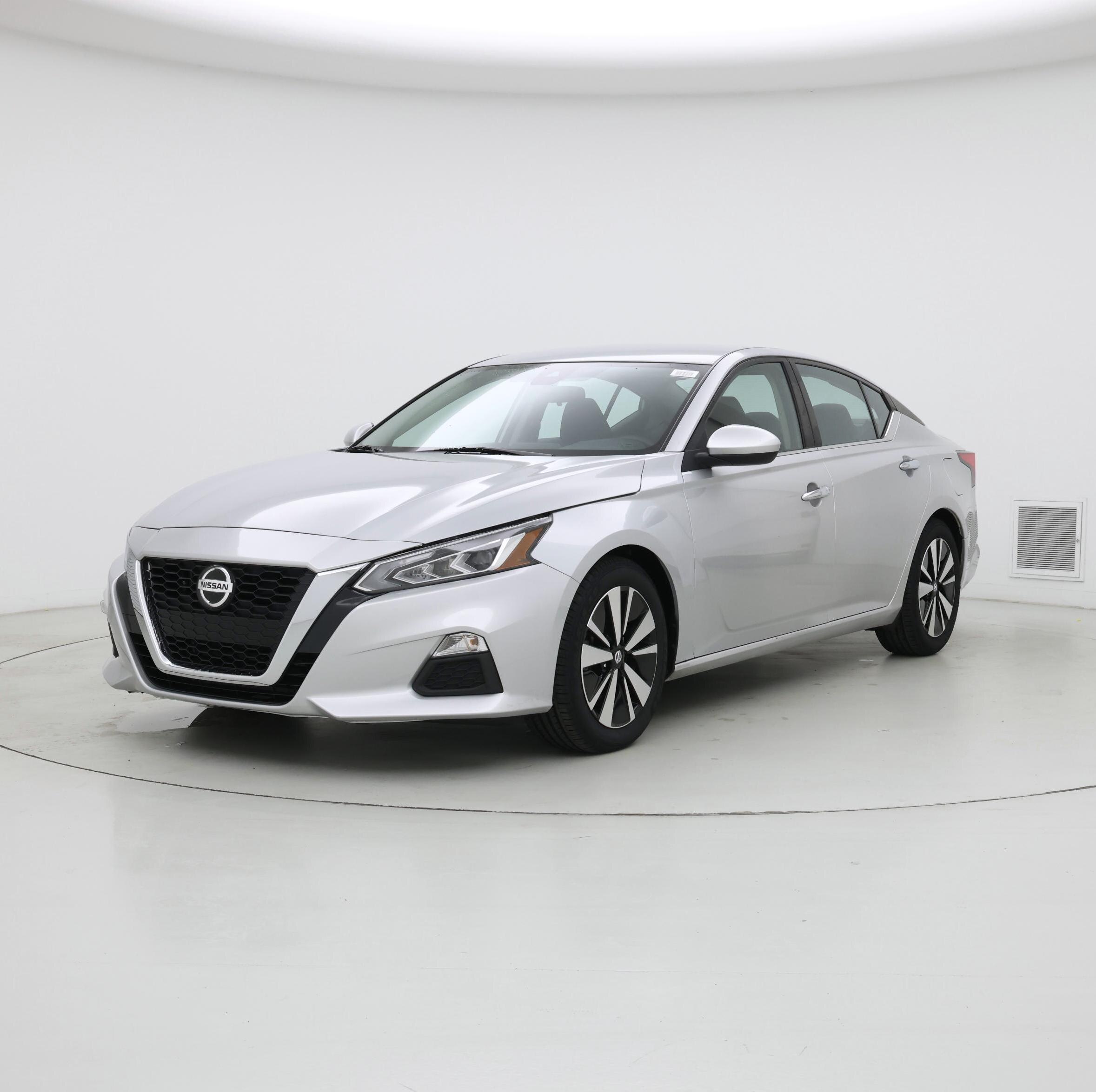 Thumbnail: 2022 Nissan Altima - 4