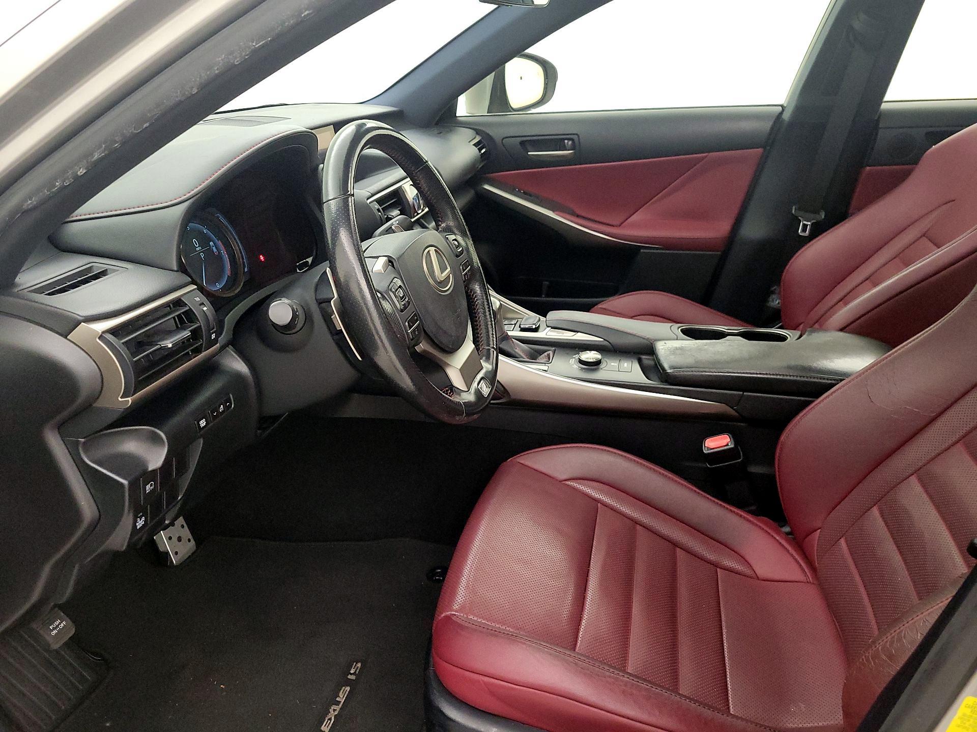 Thumbnail: 2017 Lexus IS - 11