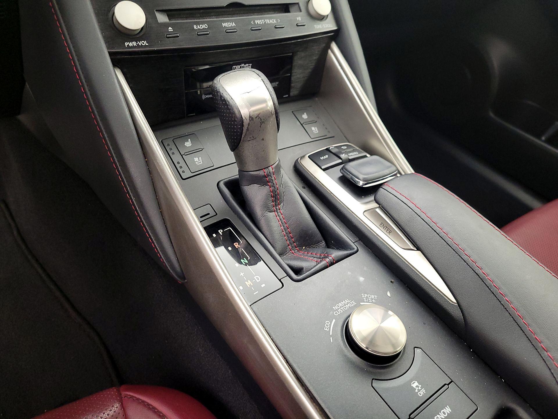 Thumbnail: 2017 Lexus IS - 18