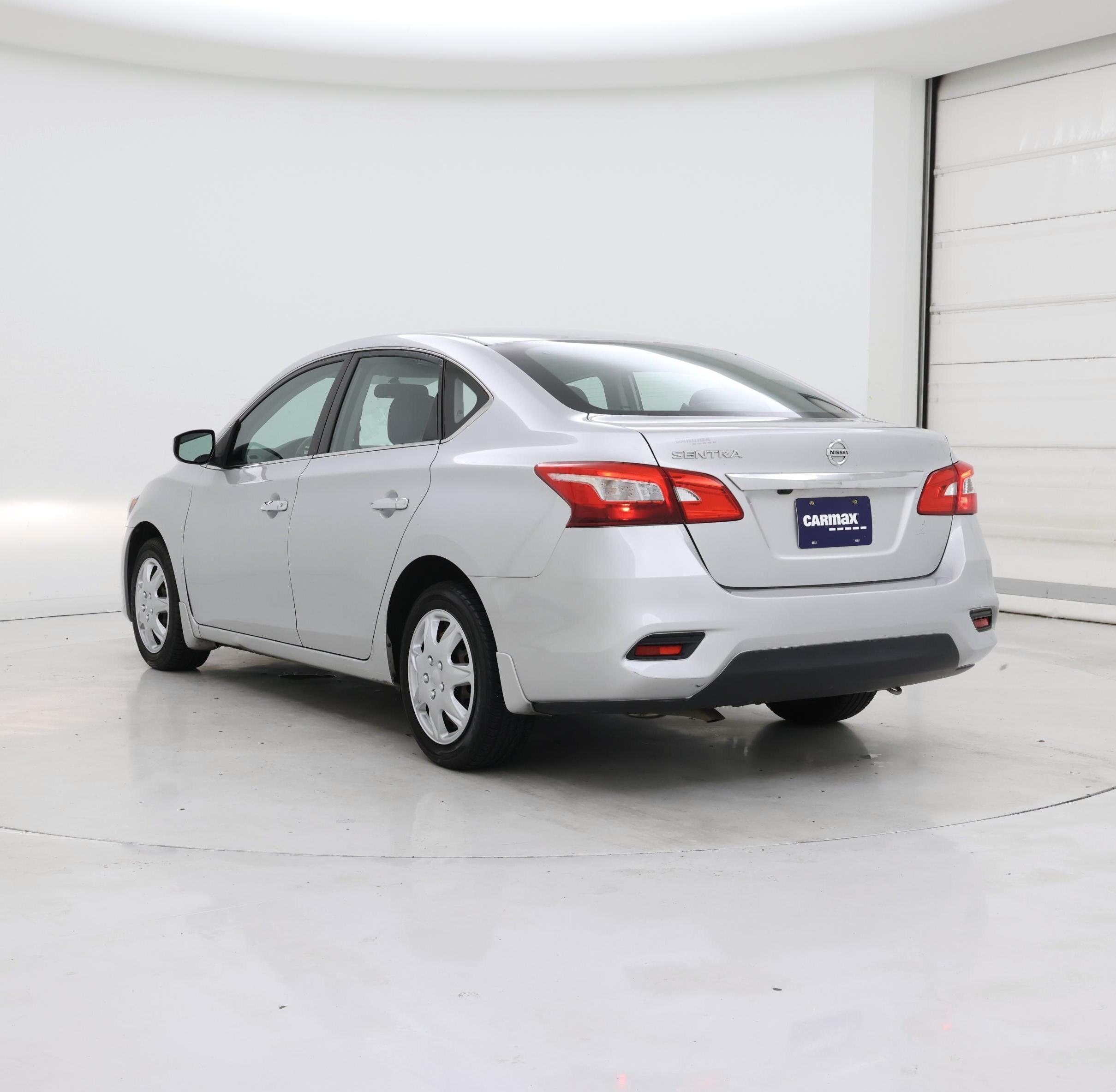Thumbnail: 2018 Nissan Sentra - 2