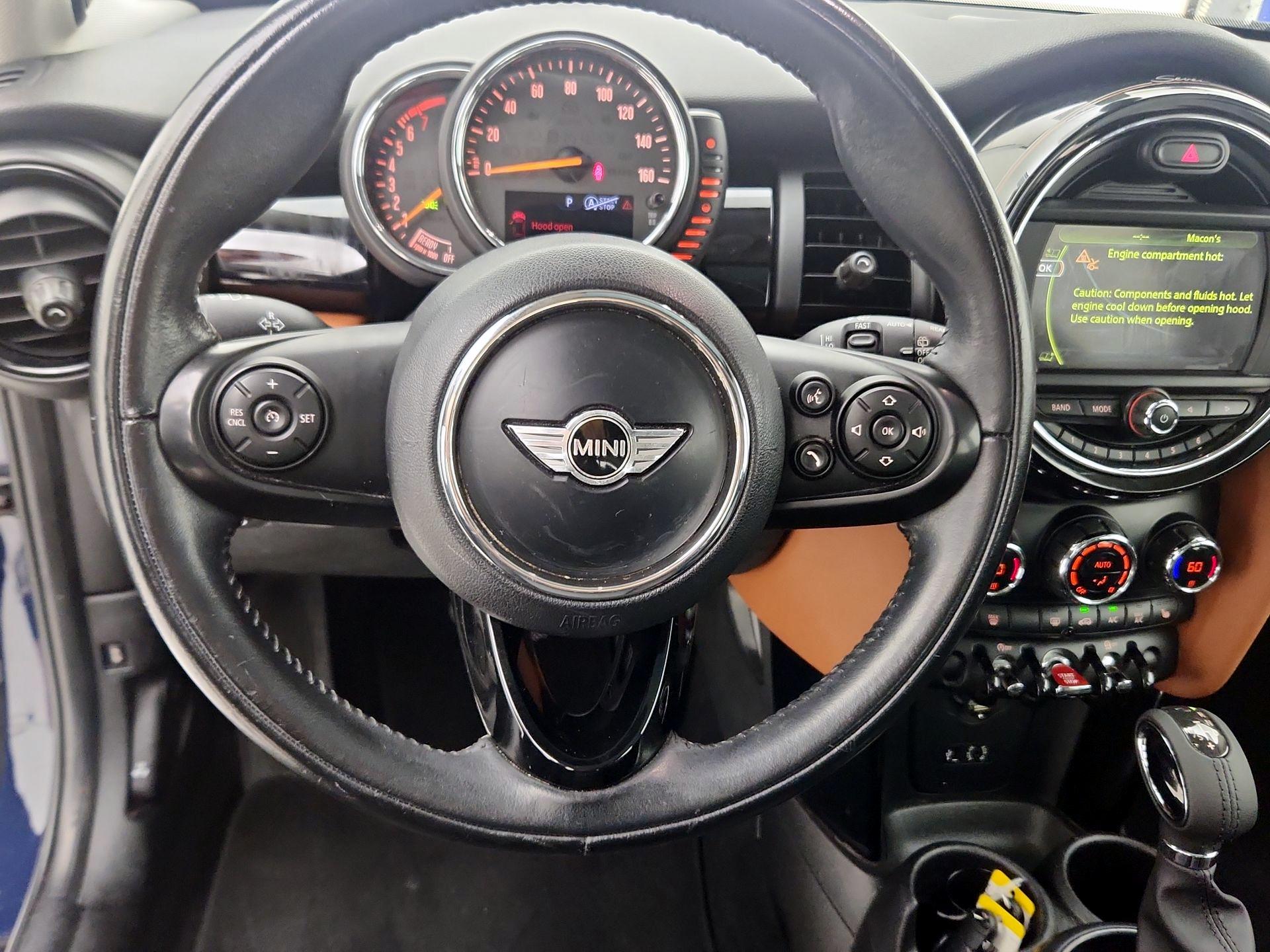 Thumbnail: 2017 MINI Cooper Hardtop - 10