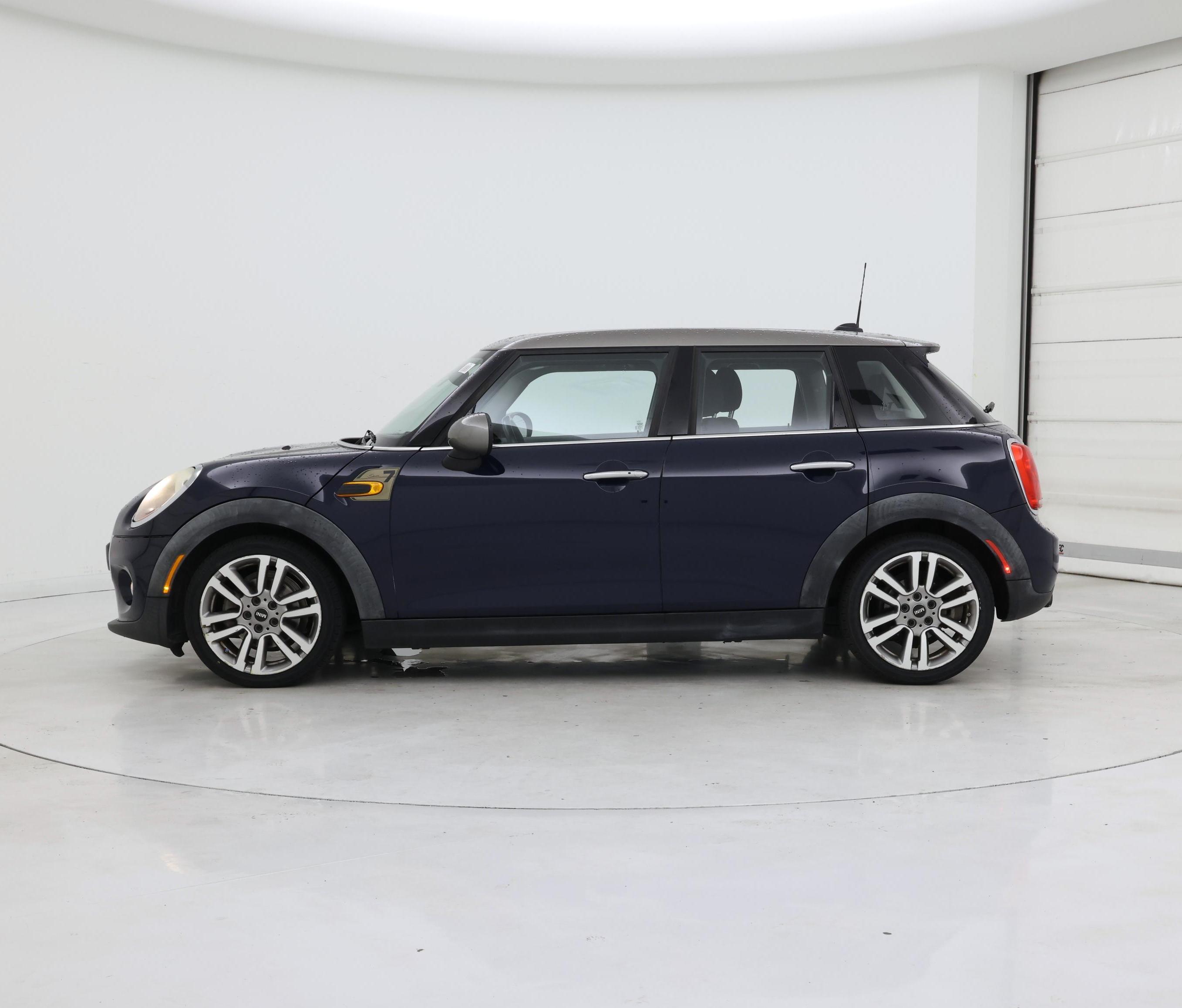 Thumbnail: 2017 MINI Cooper Hardtop - 3