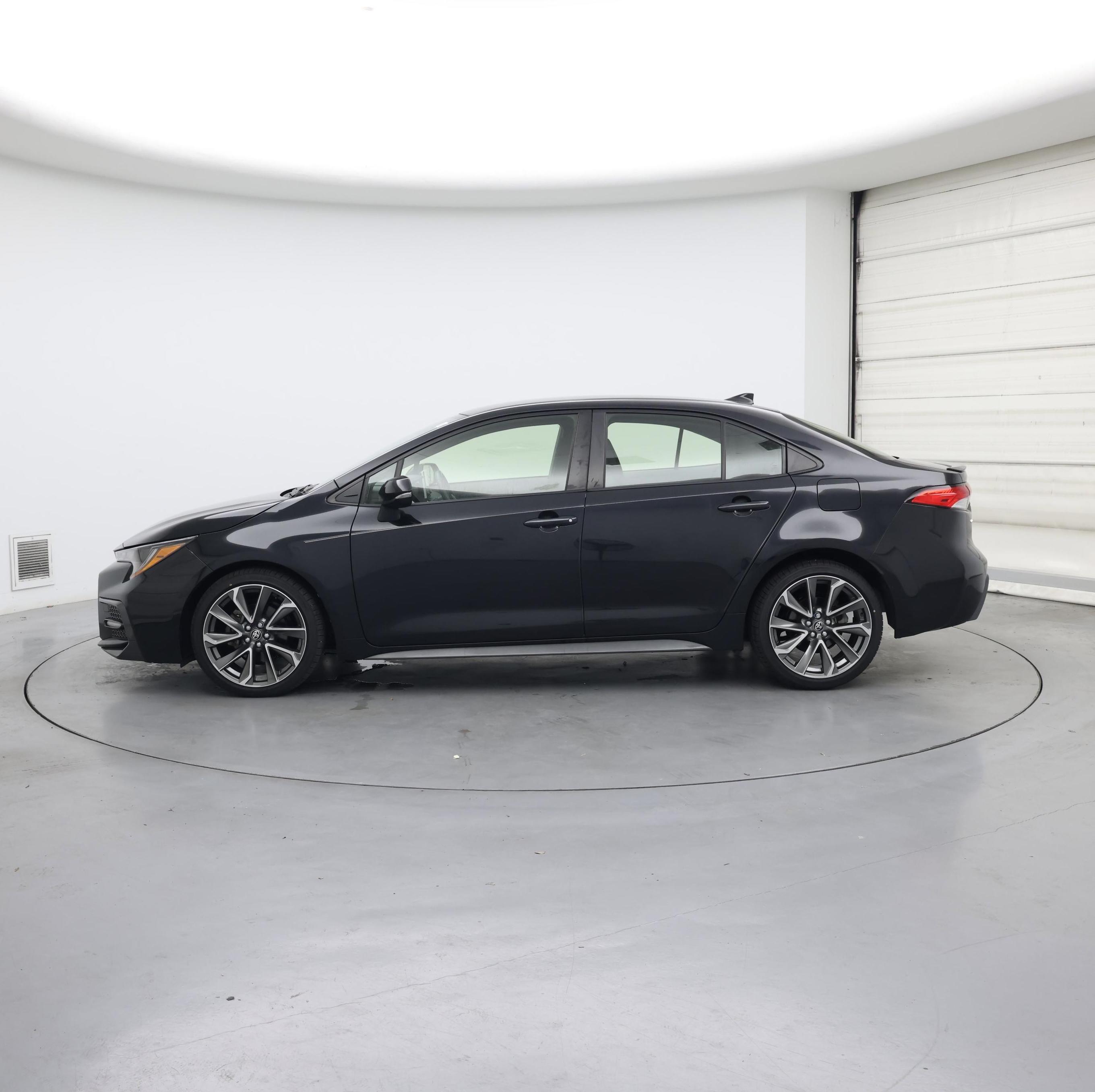 Thumbnail: 2021 Toyota Corolla - 3