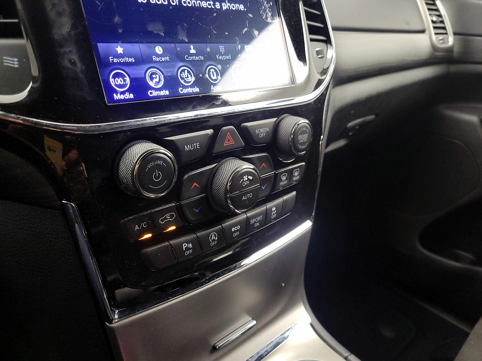 Thumbnail: 2021 Jeep Grand Cherokee - 17