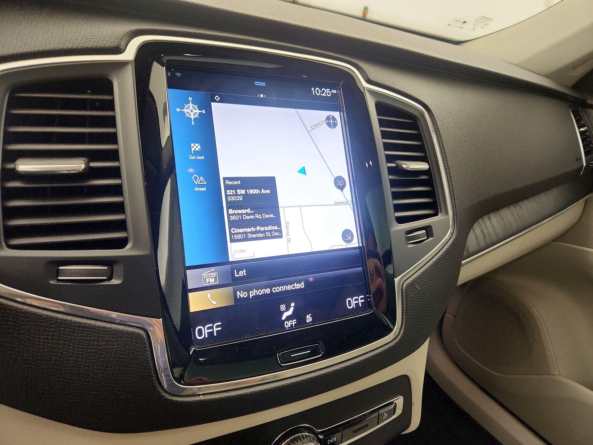 Thumbnail: 2020 Volvo XC90 - 14