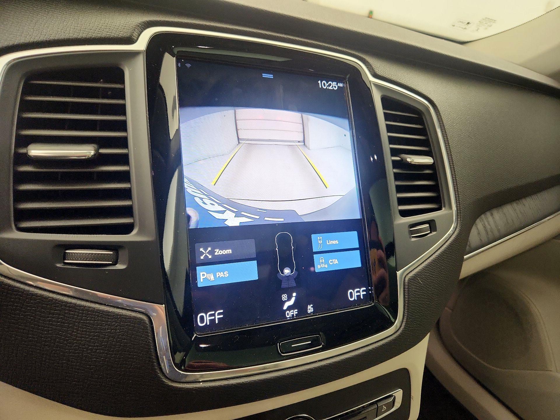 Thumbnail: 2020 Volvo XC90 - 15