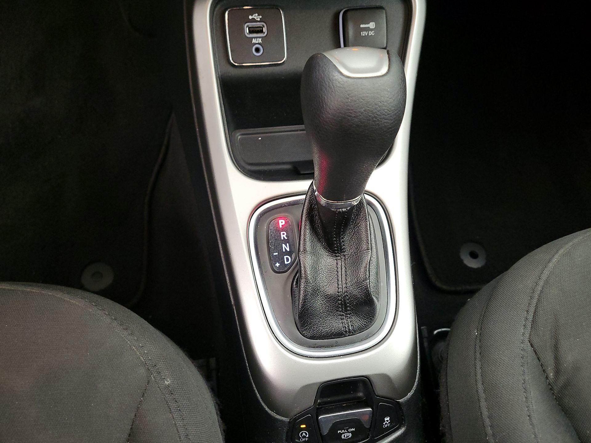 Thumbnail: 2018 Jeep Compass - 16
