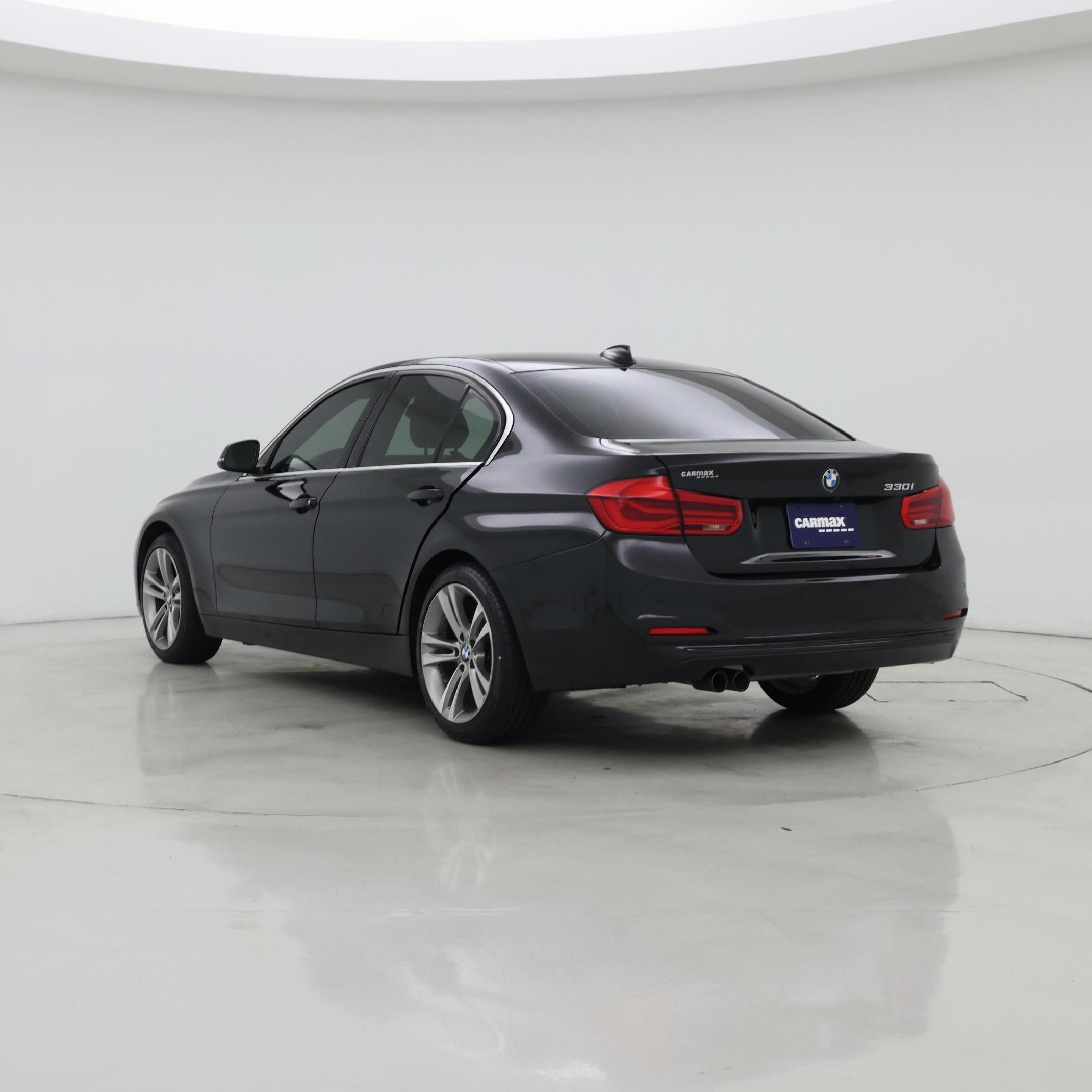 Thumbnail: 2017 BMW 3 Series - 2