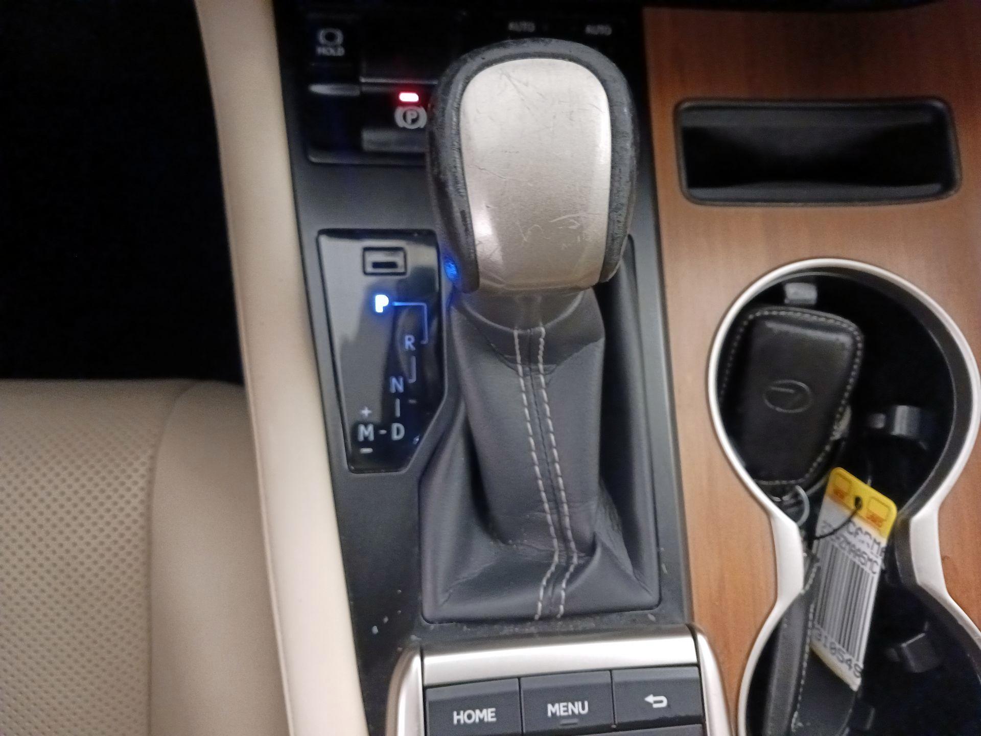 Thumbnail: 2021 Lexus RX - 17