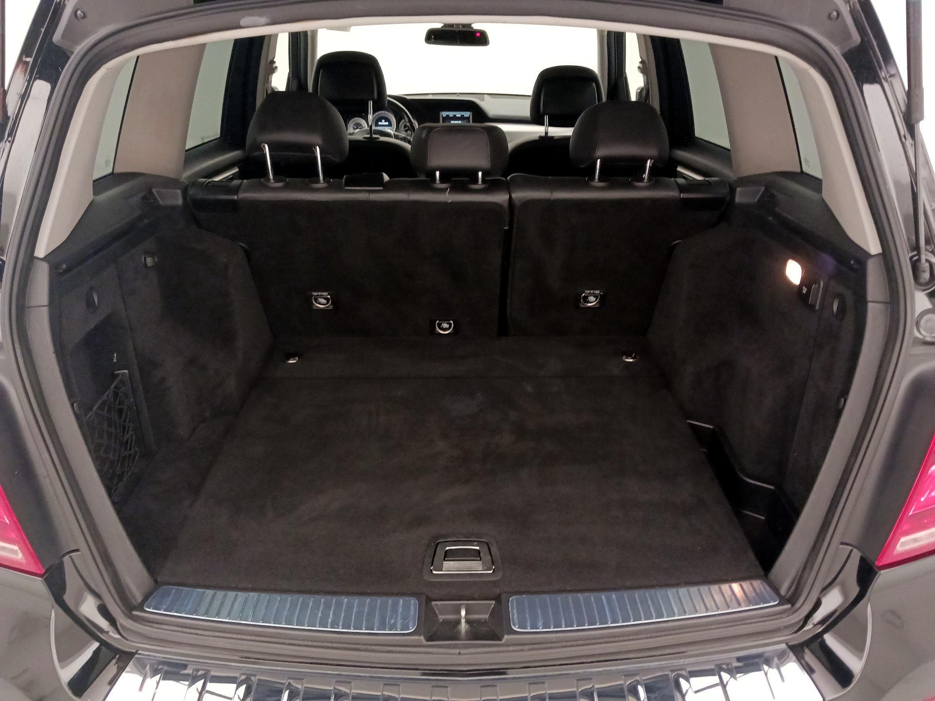 Thumbnail: 2014 Mercedes-Benz GLK - 18