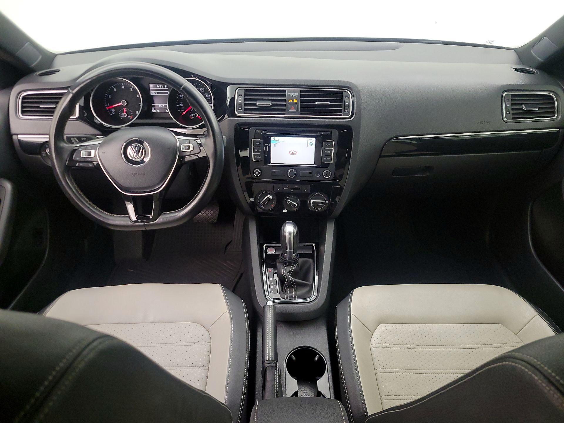 Thumbnail: 2015 Volkswagen Jetta - 9