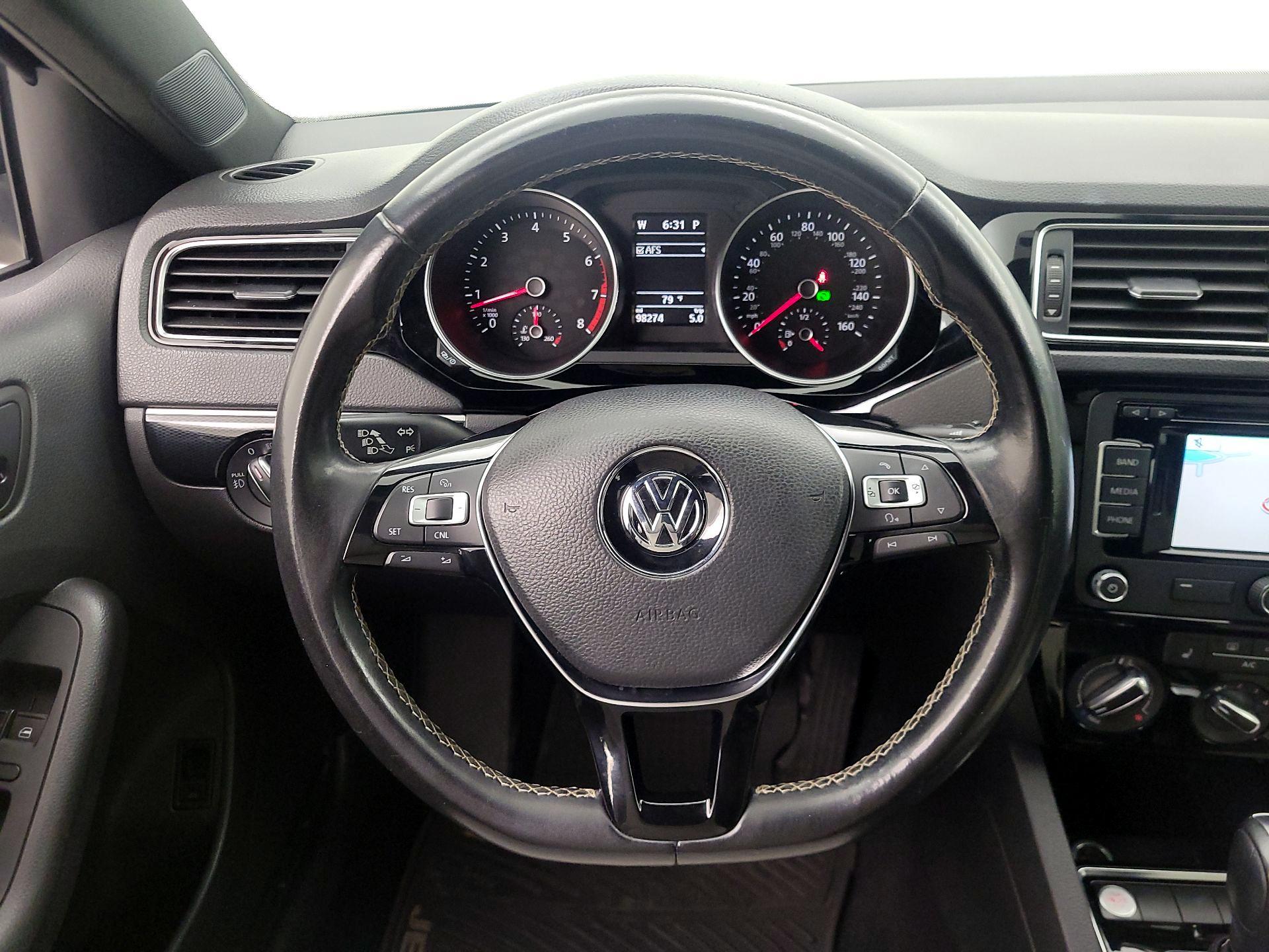 Thumbnail: 2015 Volkswagen Jetta - 10