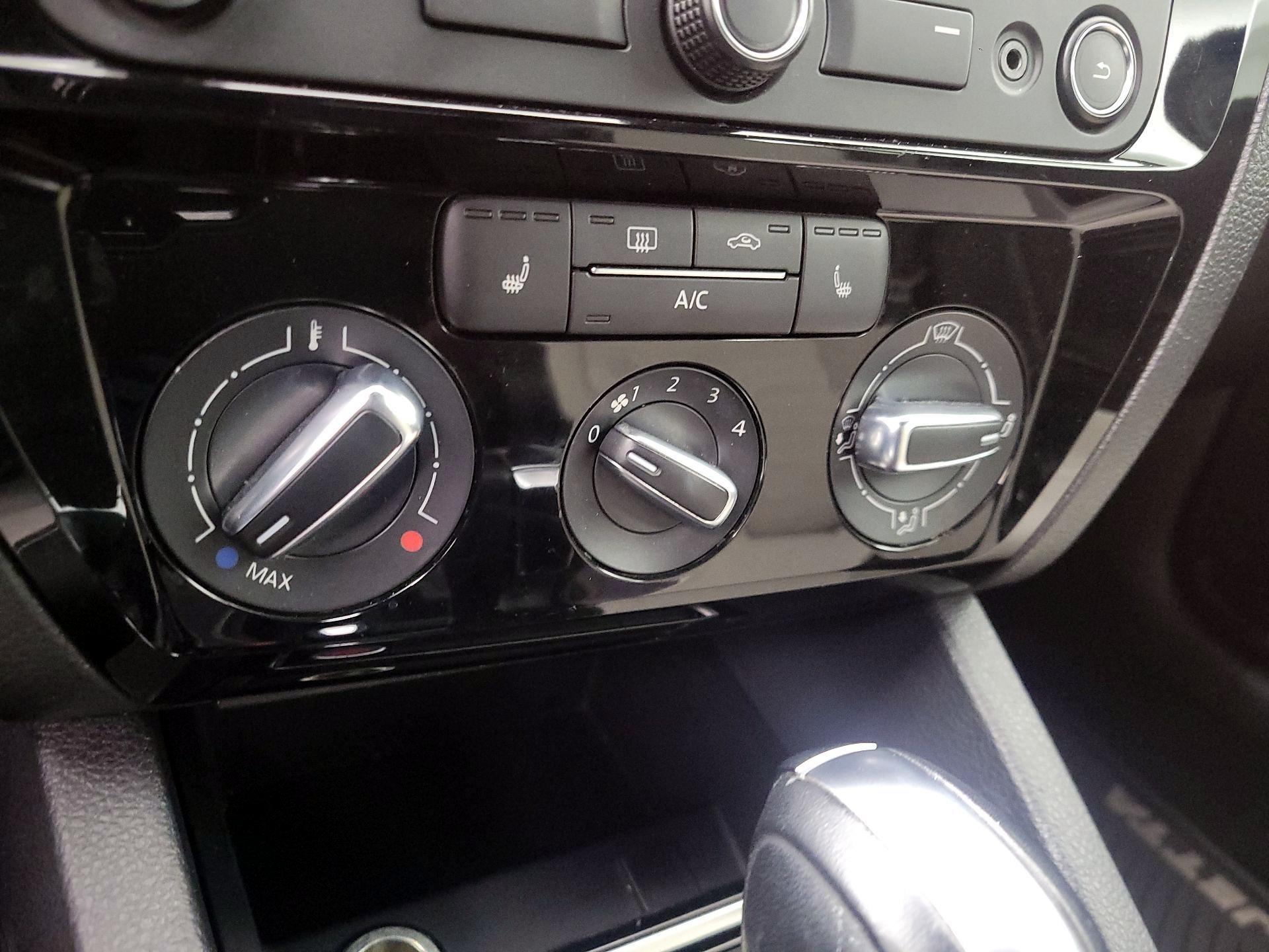Thumbnail: 2015 Volkswagen Jetta - 17