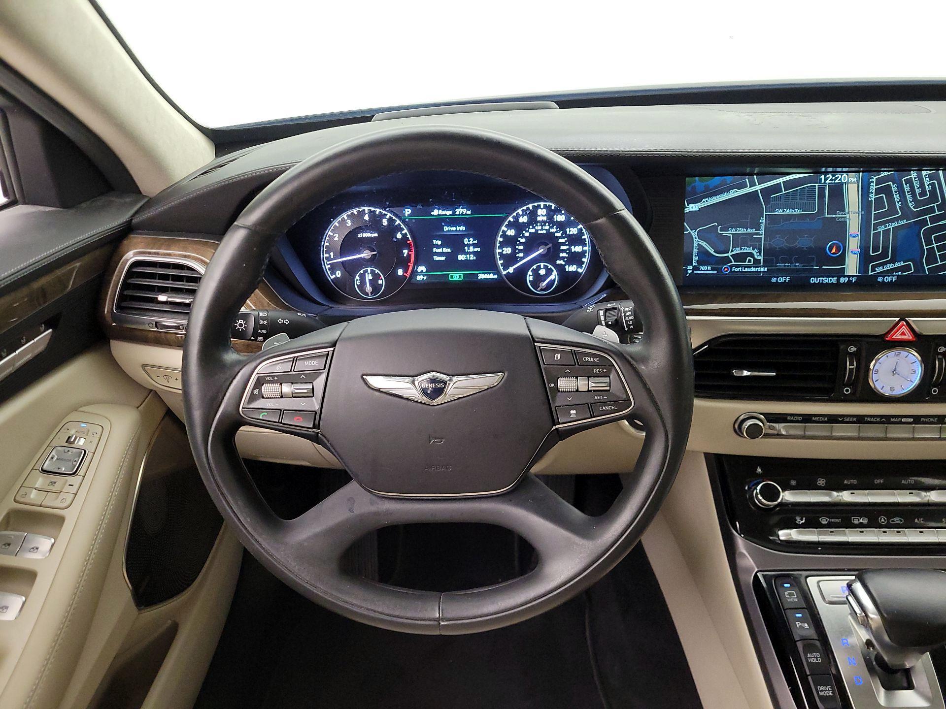 Thumbnail: 2017 Genesis G90 - 10
