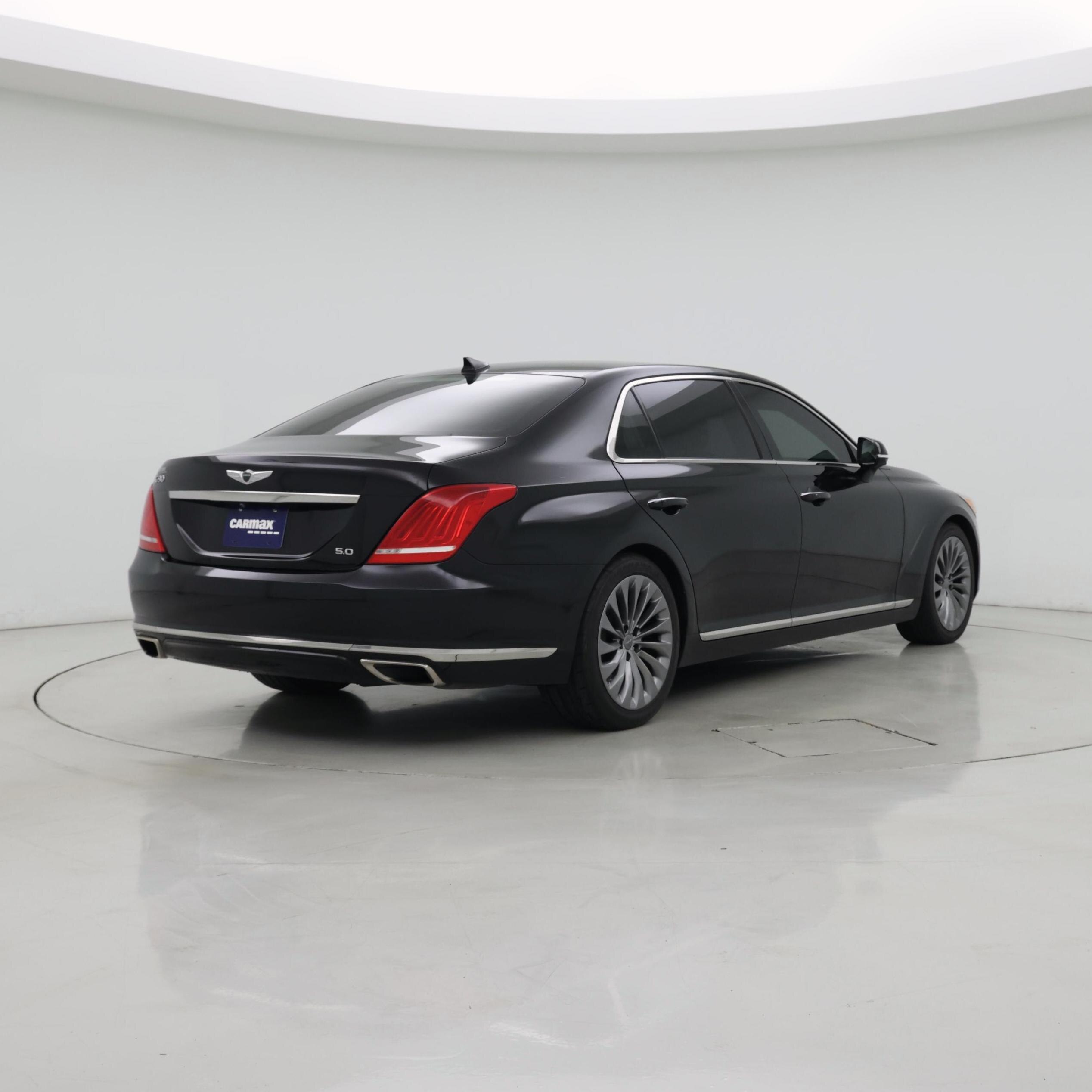 Thumbnail: 2017 Genesis G90 - 8
