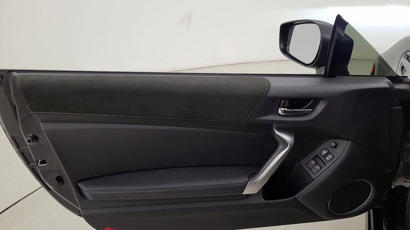 2020 Toyota 86  12